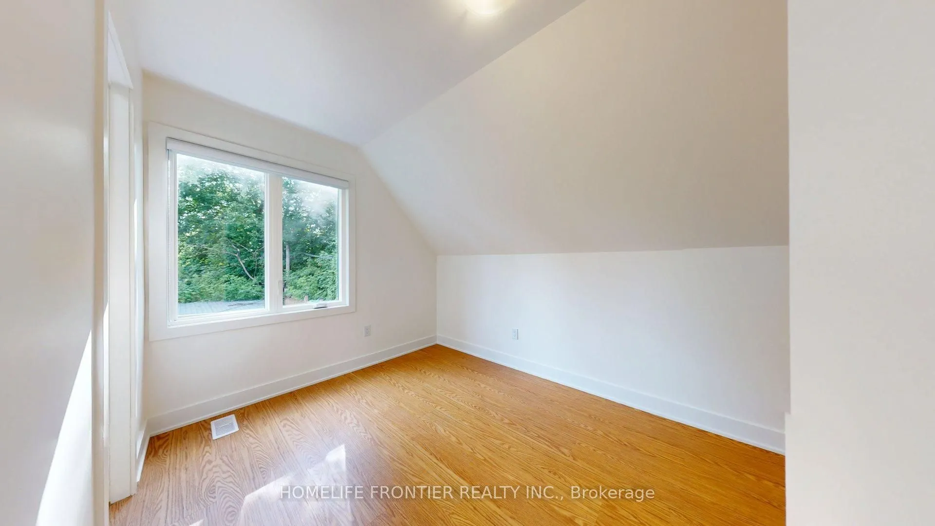 1089 Glencairn Avenue, #R (Laneway)