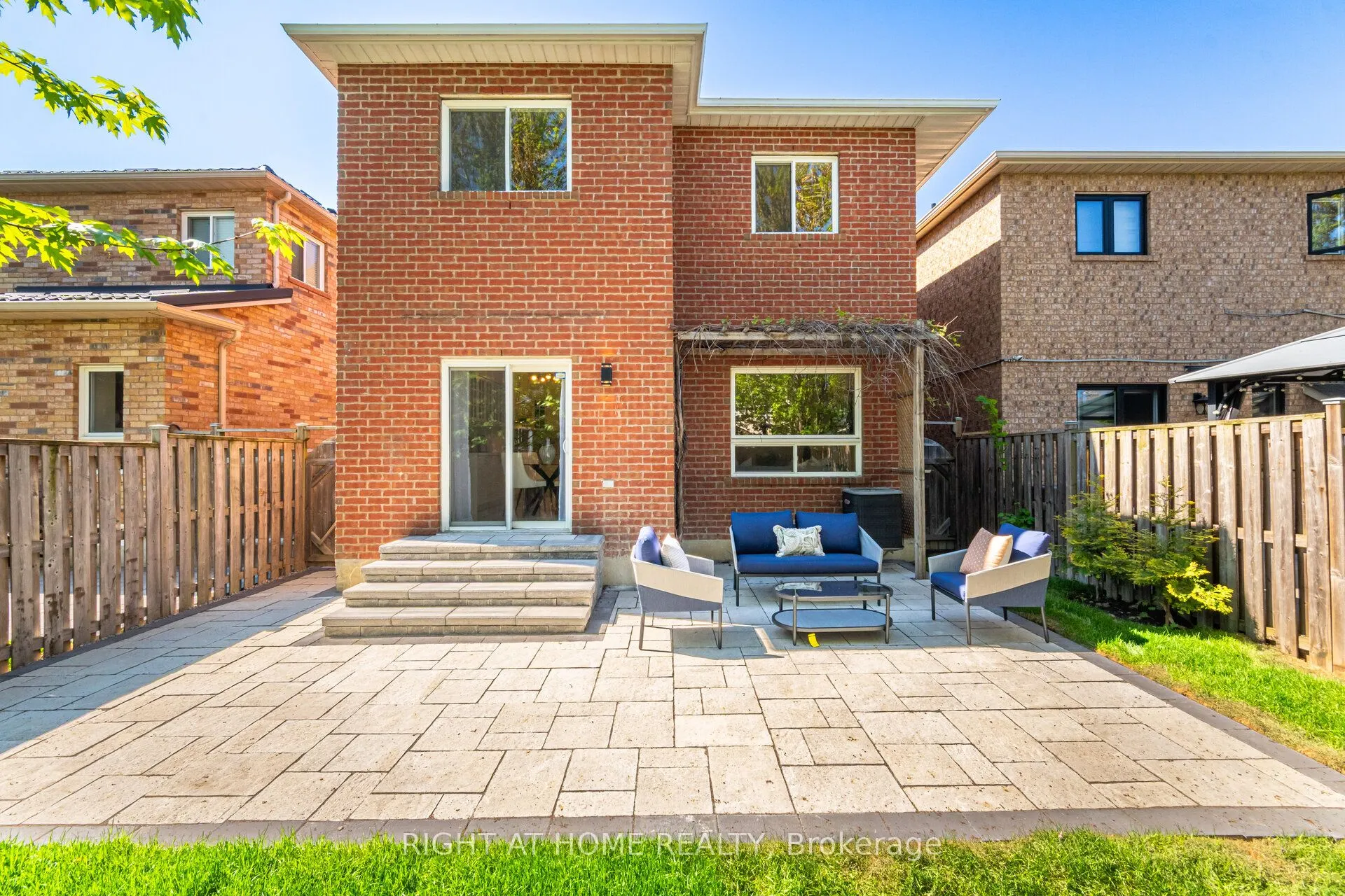 514 Huntington Ridge Drive