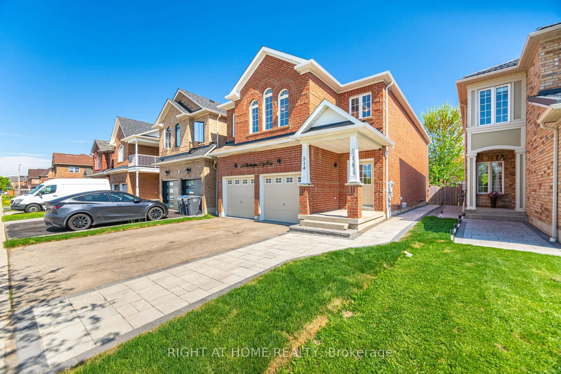514 Huntington Ridge Drive
