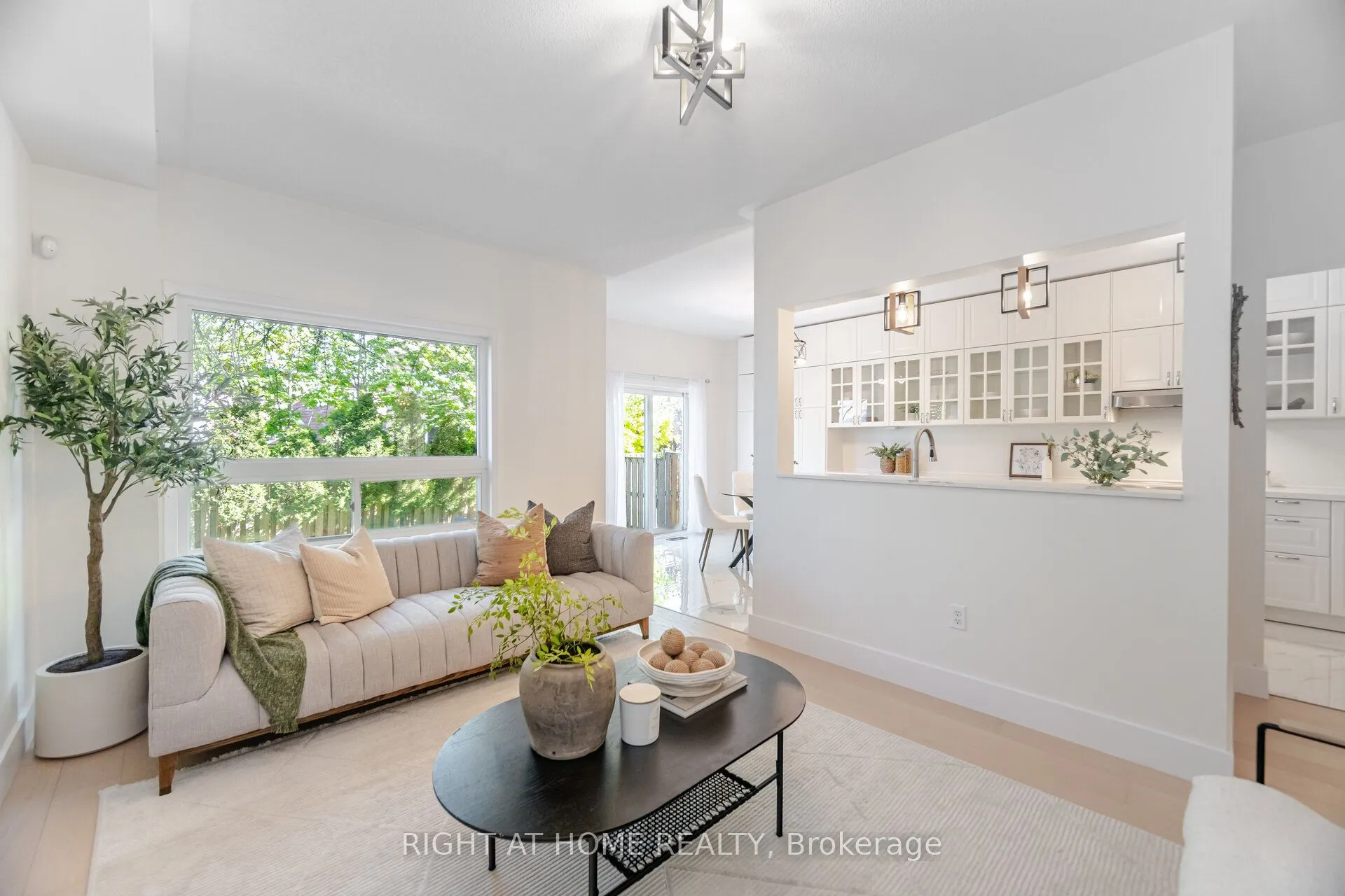 514 Huntington Ridge Drive