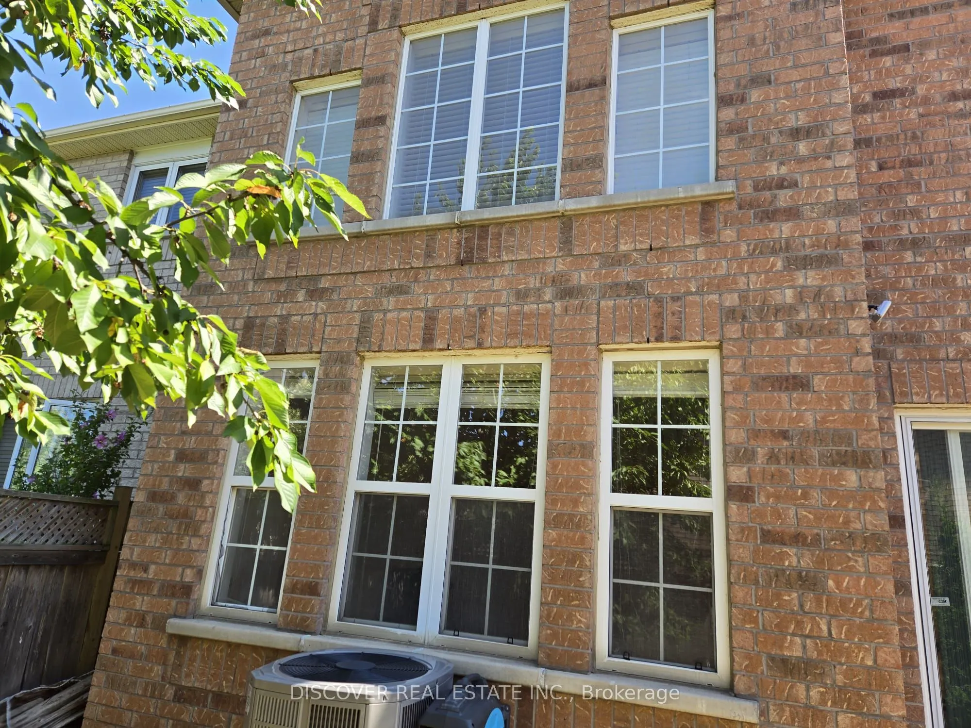 5792 Raftsman Cove