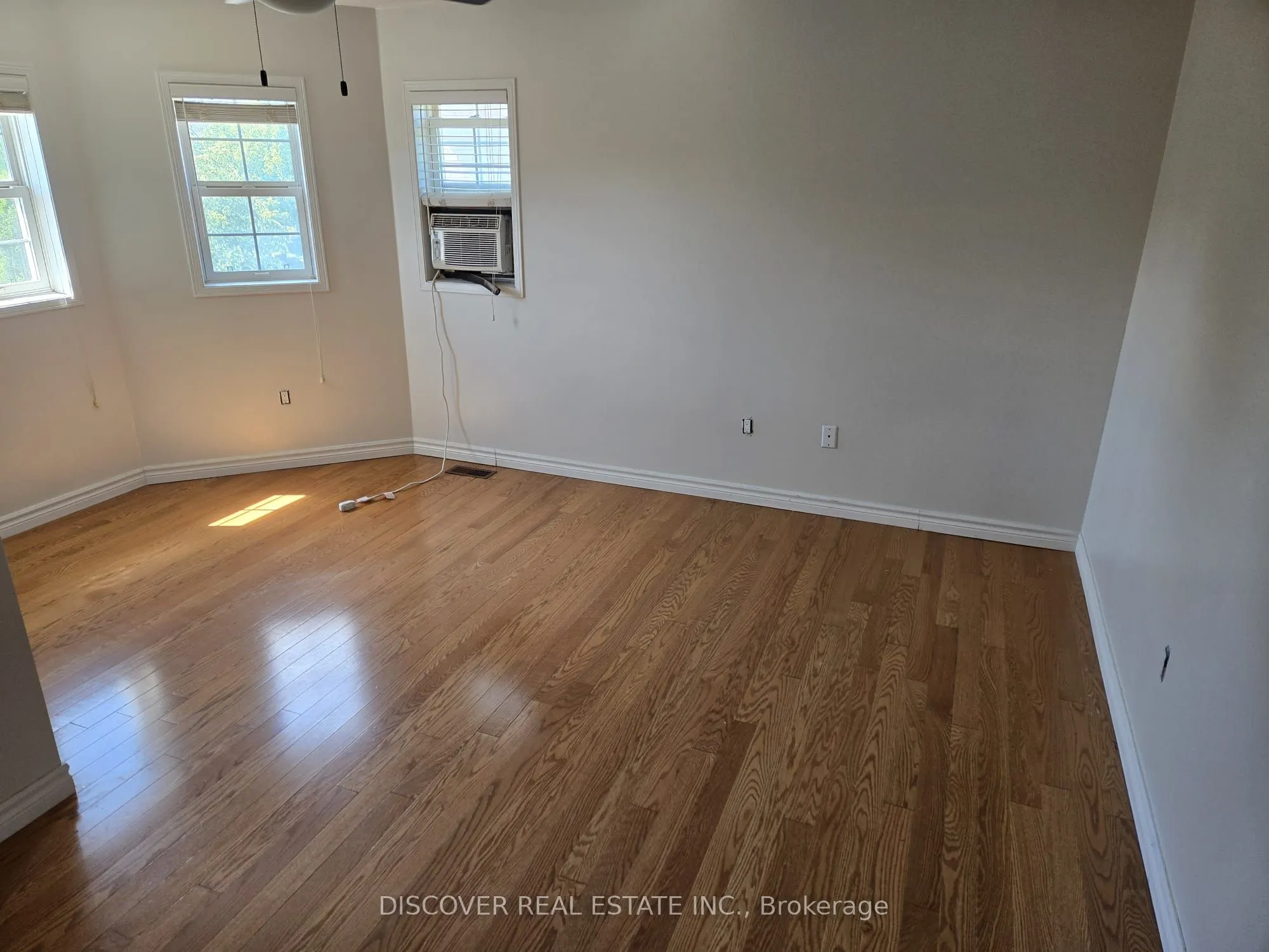 5792 Raftsman Cove