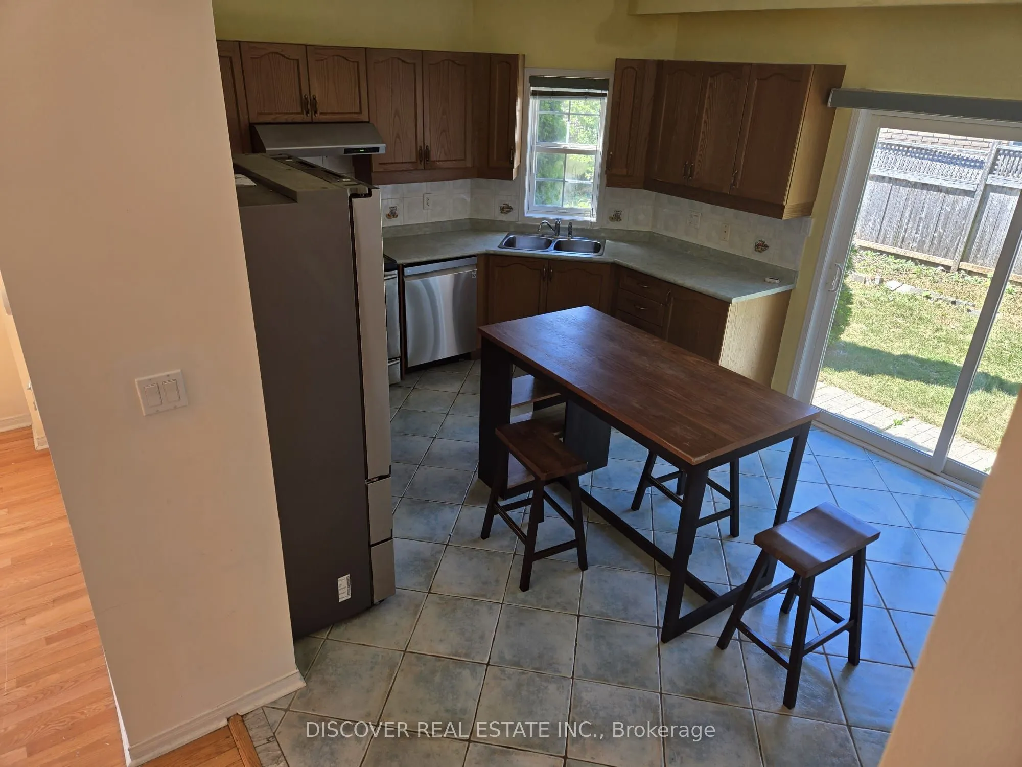 5792 Raftsman Cove