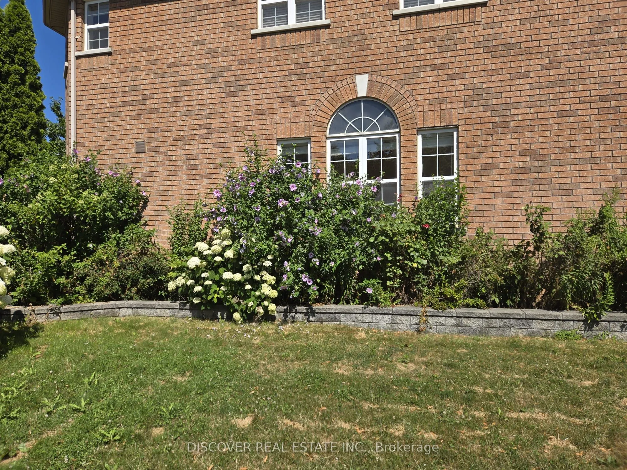 5792 Raftsman Cove