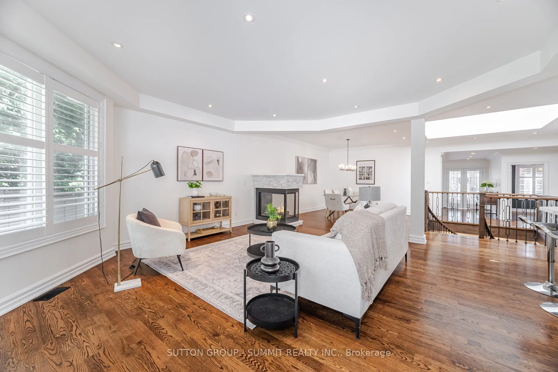 1195 Crestdale Road