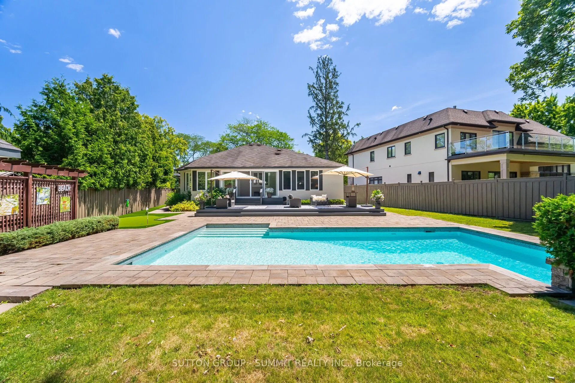 1195 Crestdale Road