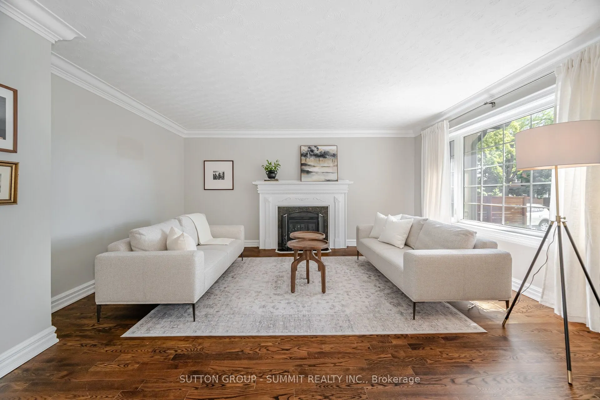 1195 Crestdale Road
