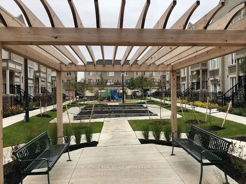 1 Beckenrose Court E, #135
