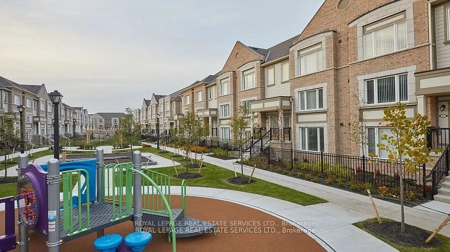 1 Beckenrose Court E, #135