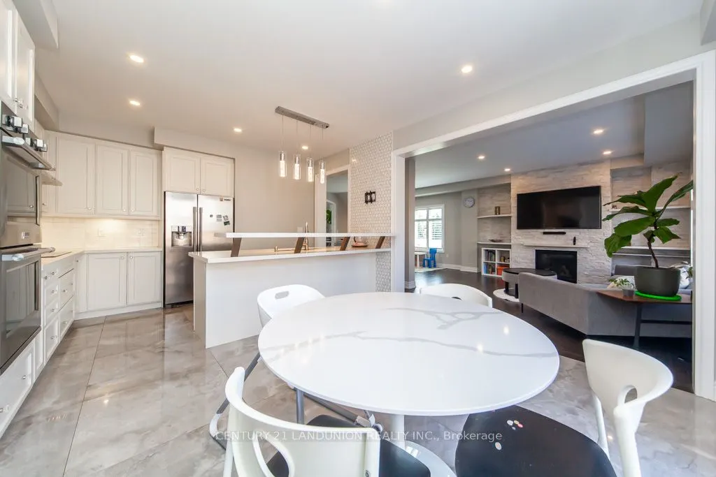70 Prairie Creek Crescent