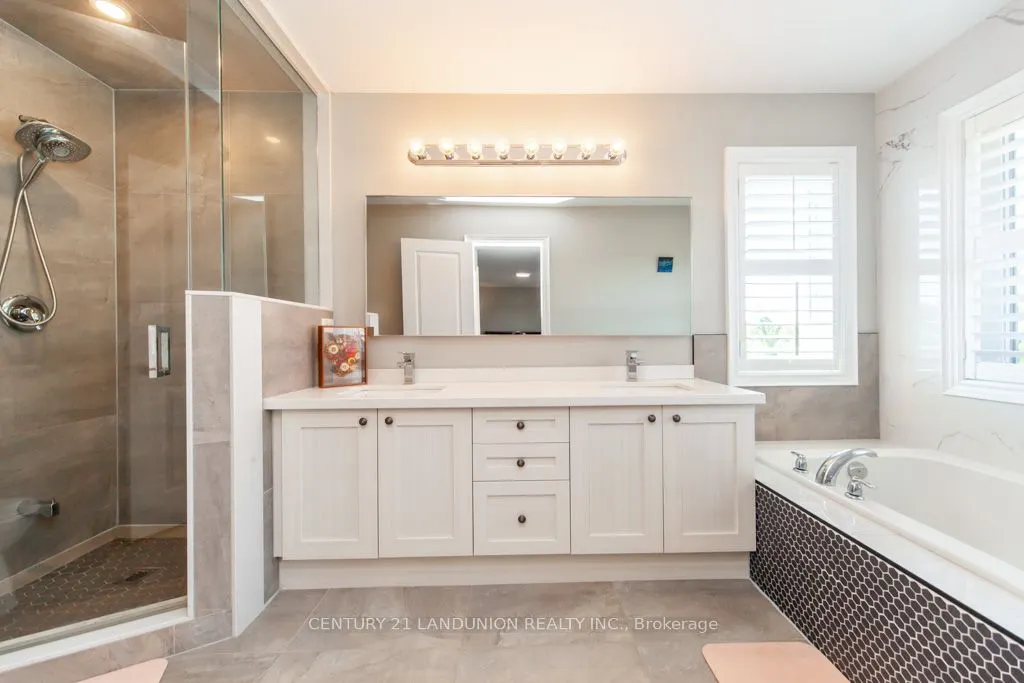 70 Prairie Creek Crescent