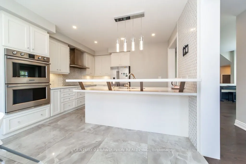 70 Prairie Creek Crescent