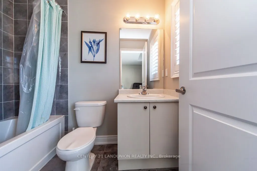 70 Prairie Creek Crescent