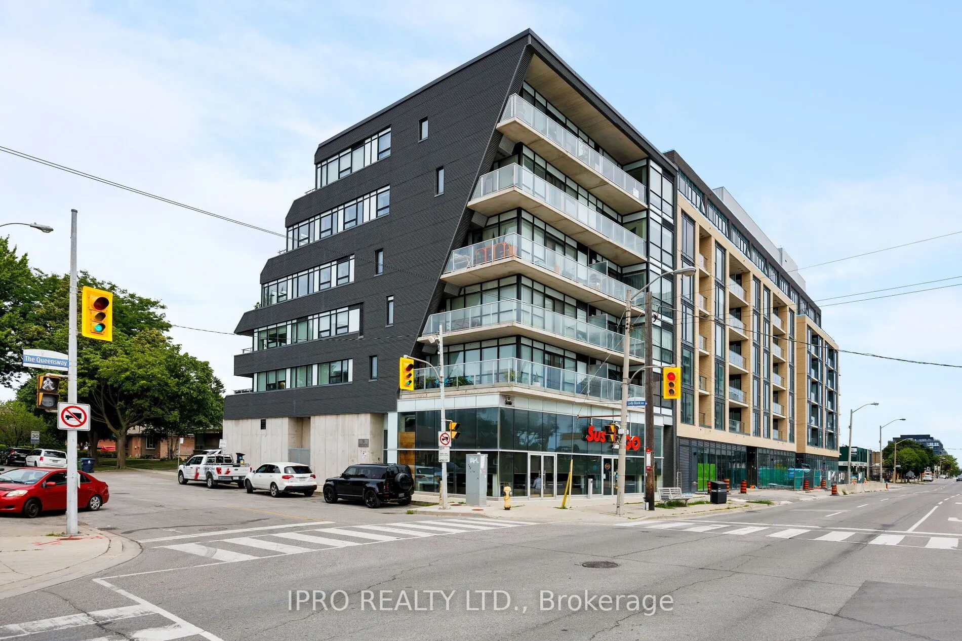 51 Lady Bank Road, #203