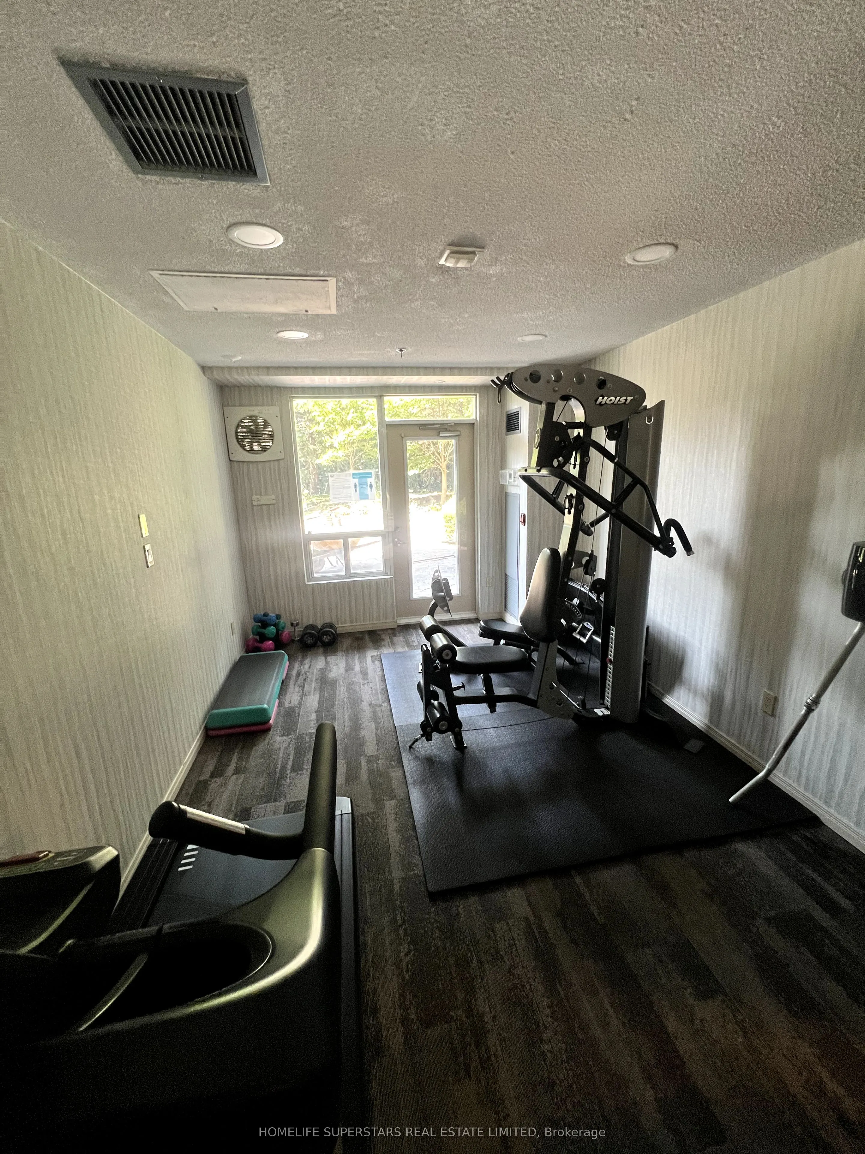 300 Ray Lawson Boulevard #416