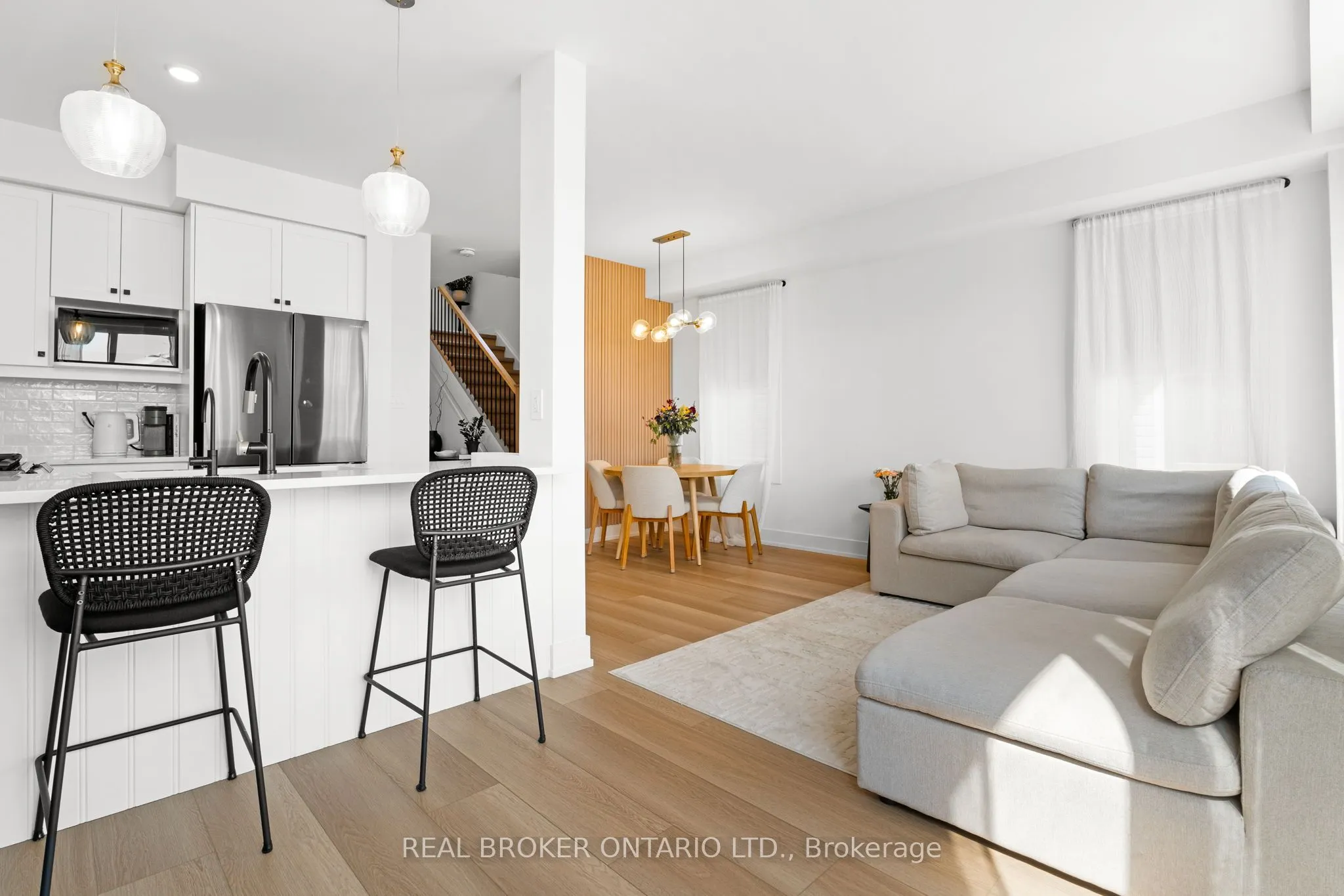 690 Broadway, #22