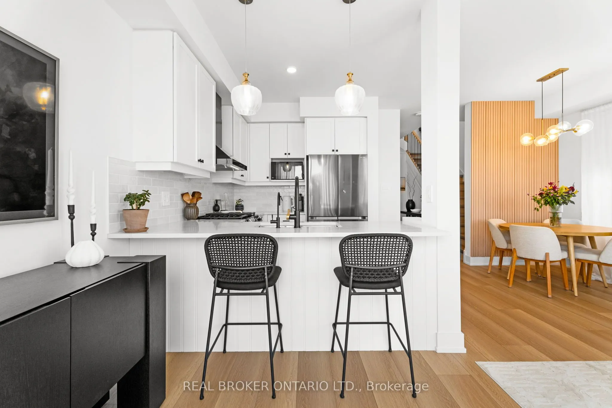 690 Broadway, #22
