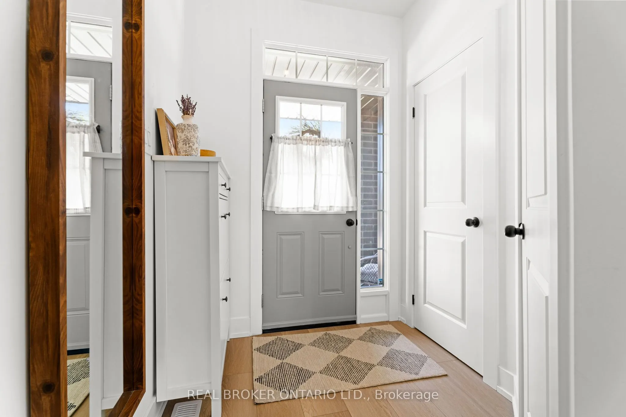 690 Broadway, #22