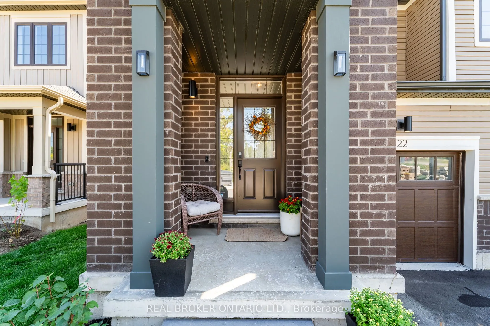 690 Broadway, #22
