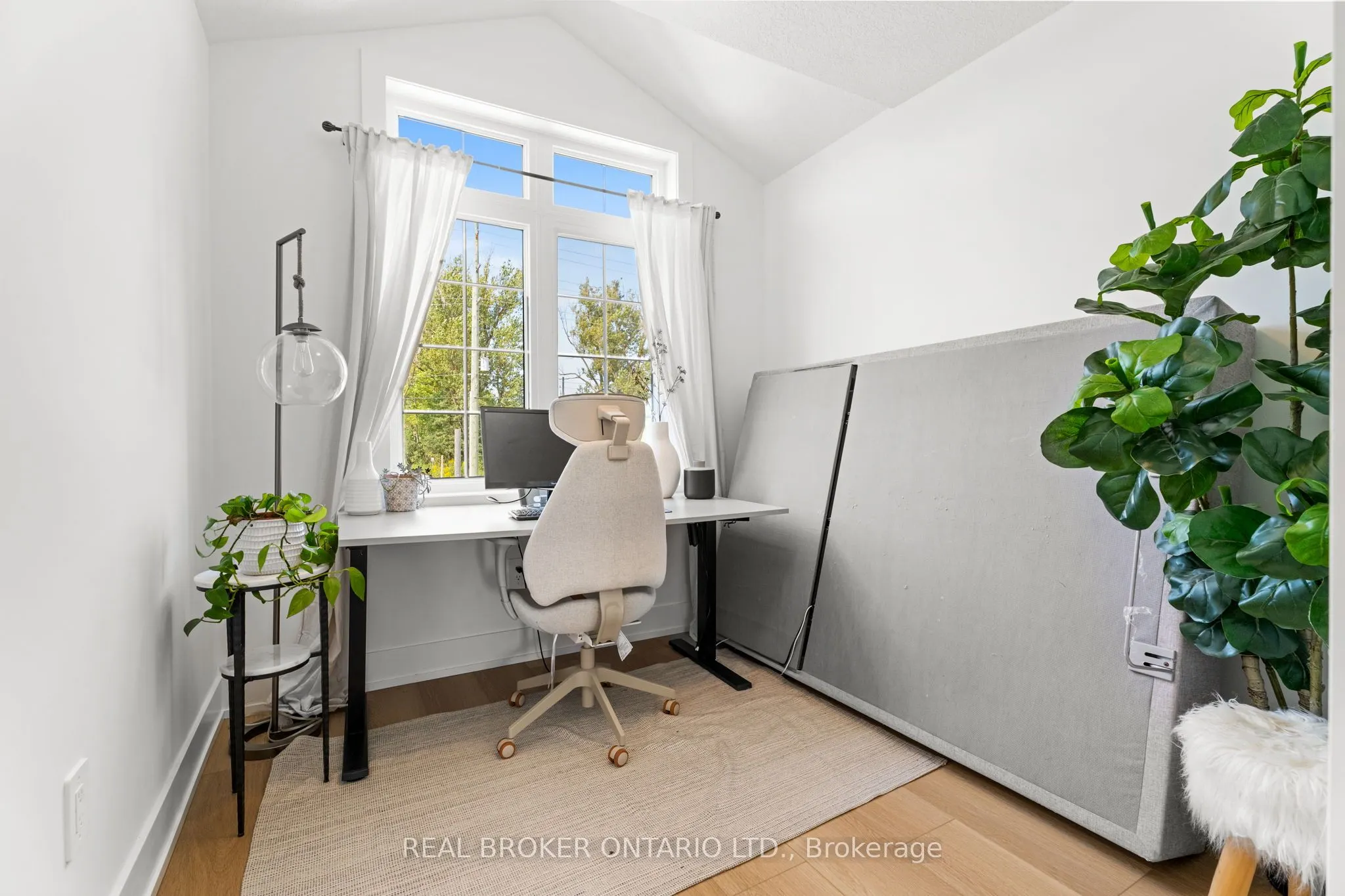 690 Broadway, #22