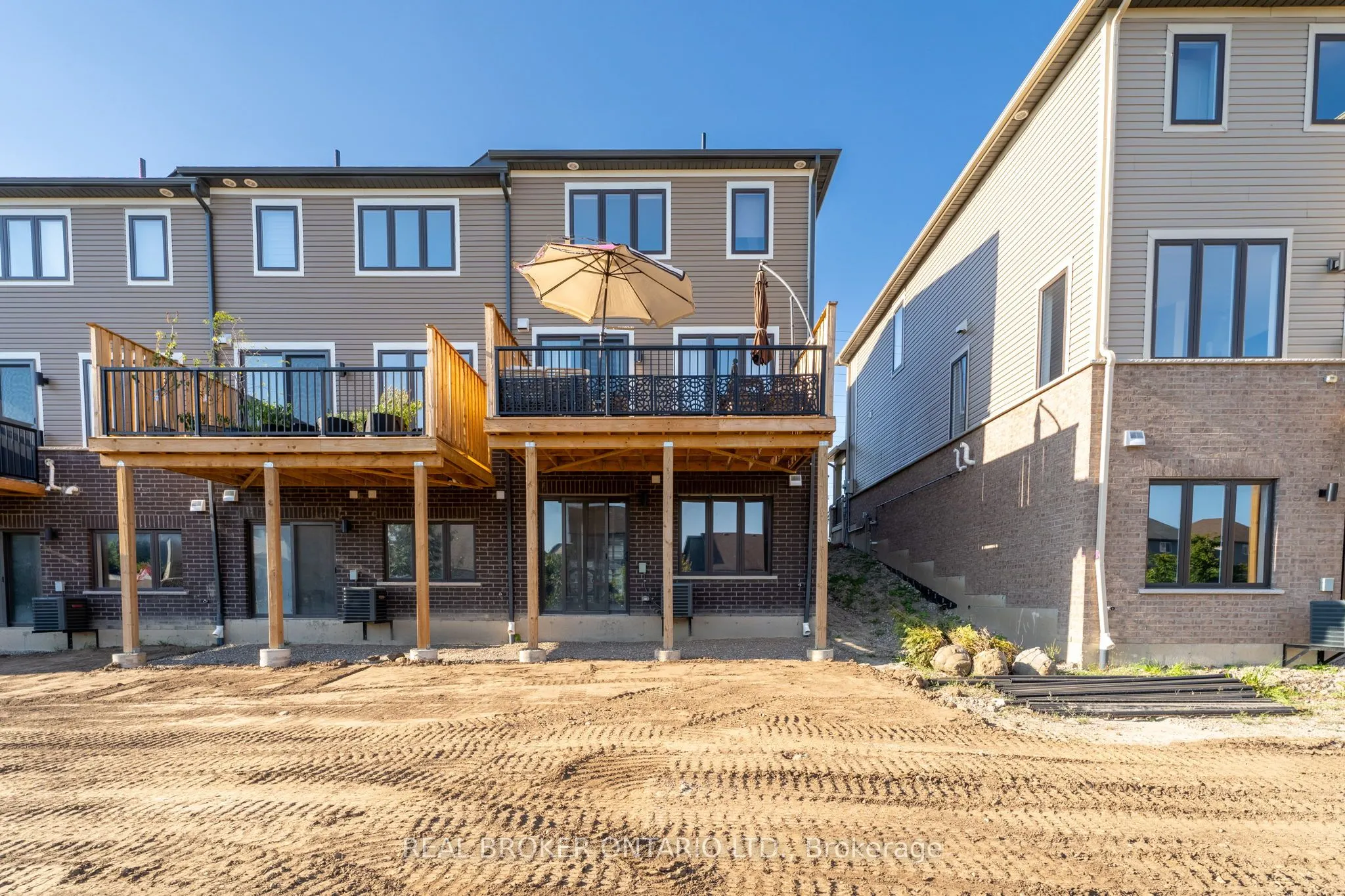 690 Broadway, #22