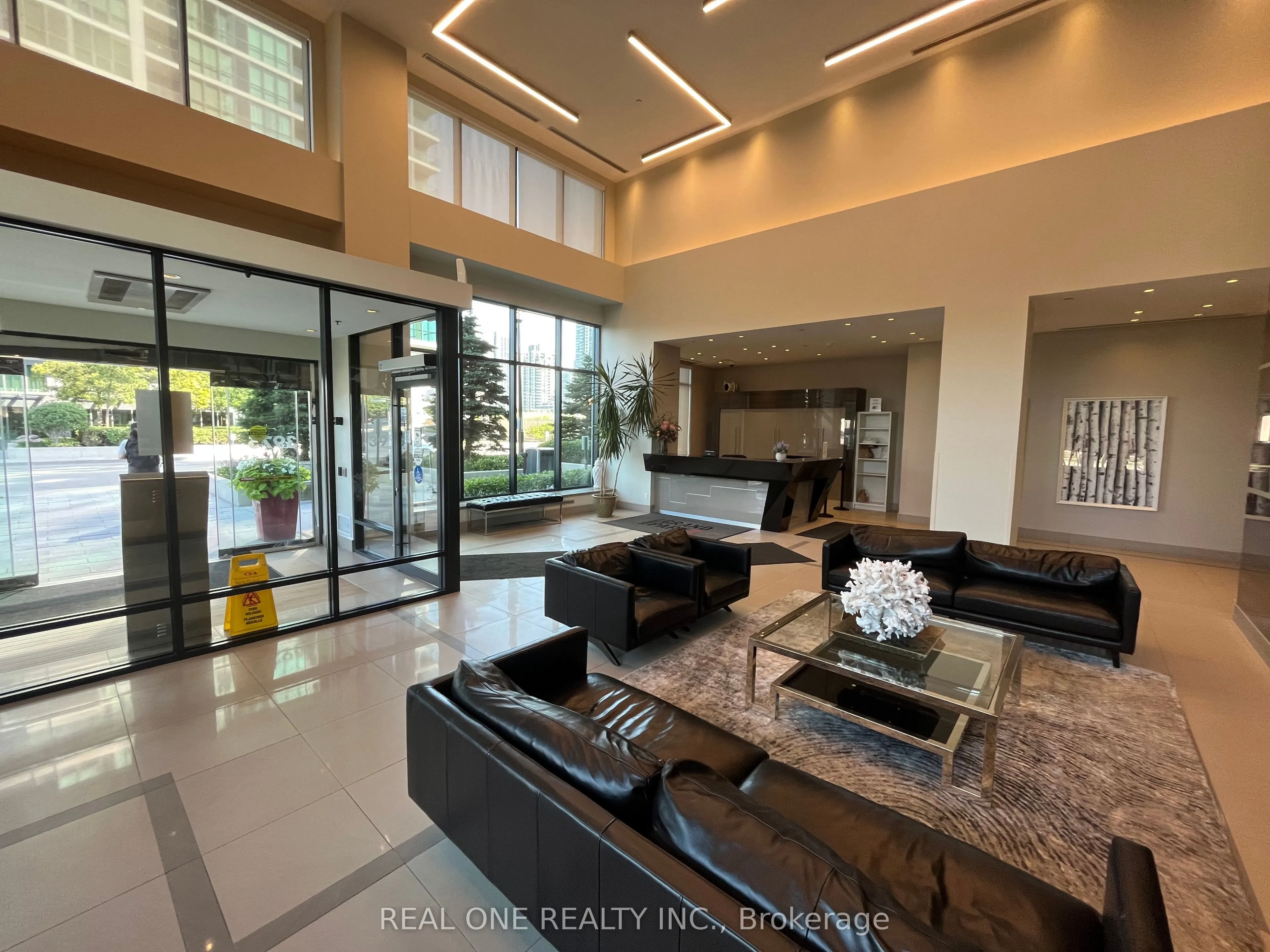 3975 GRAND PARK Drive, #2806