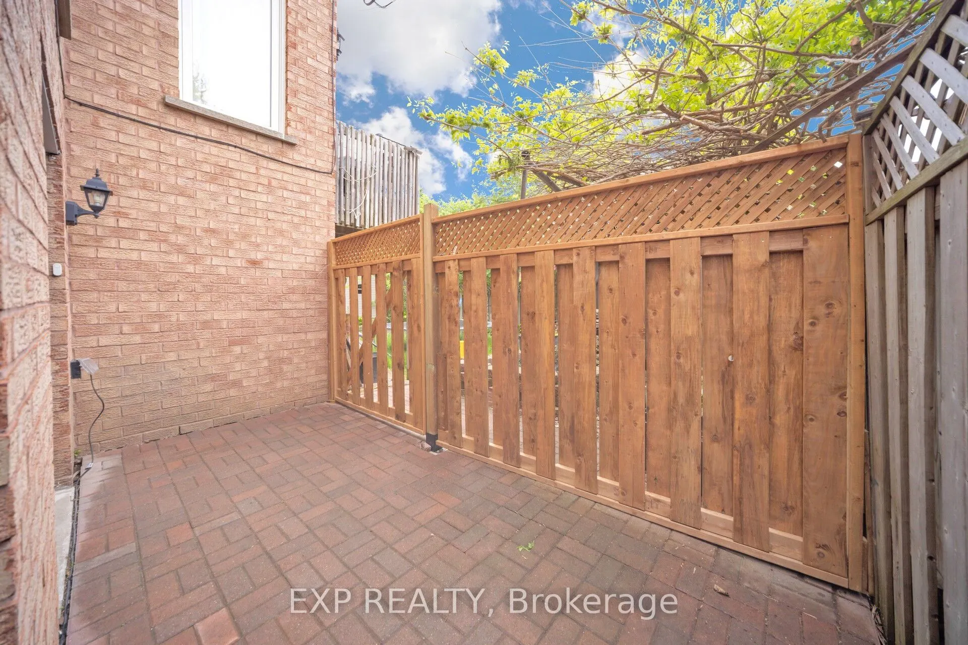 48 St George's Place, #BSMT