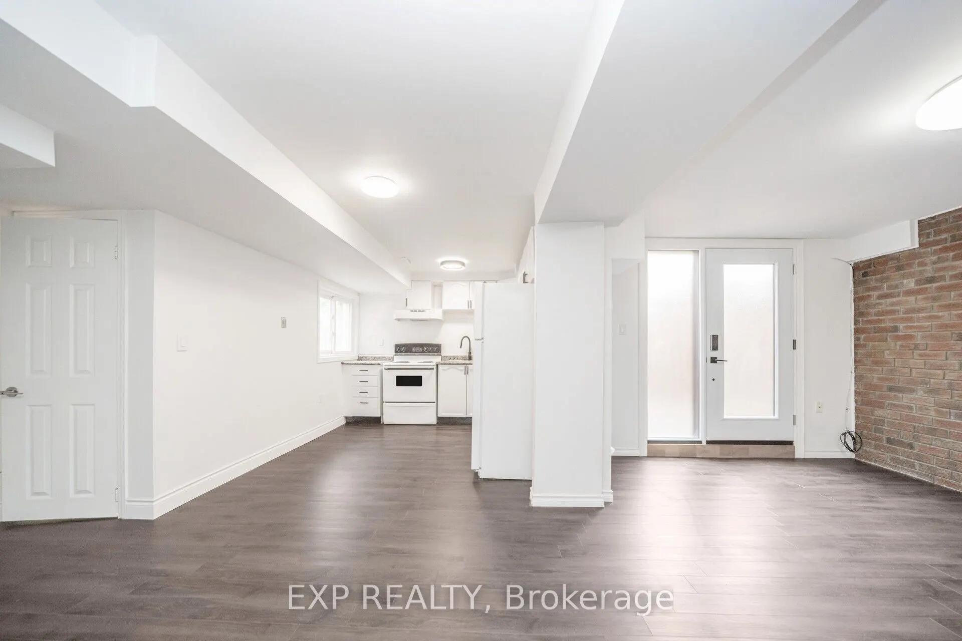 48 St George's Place, #BSMT