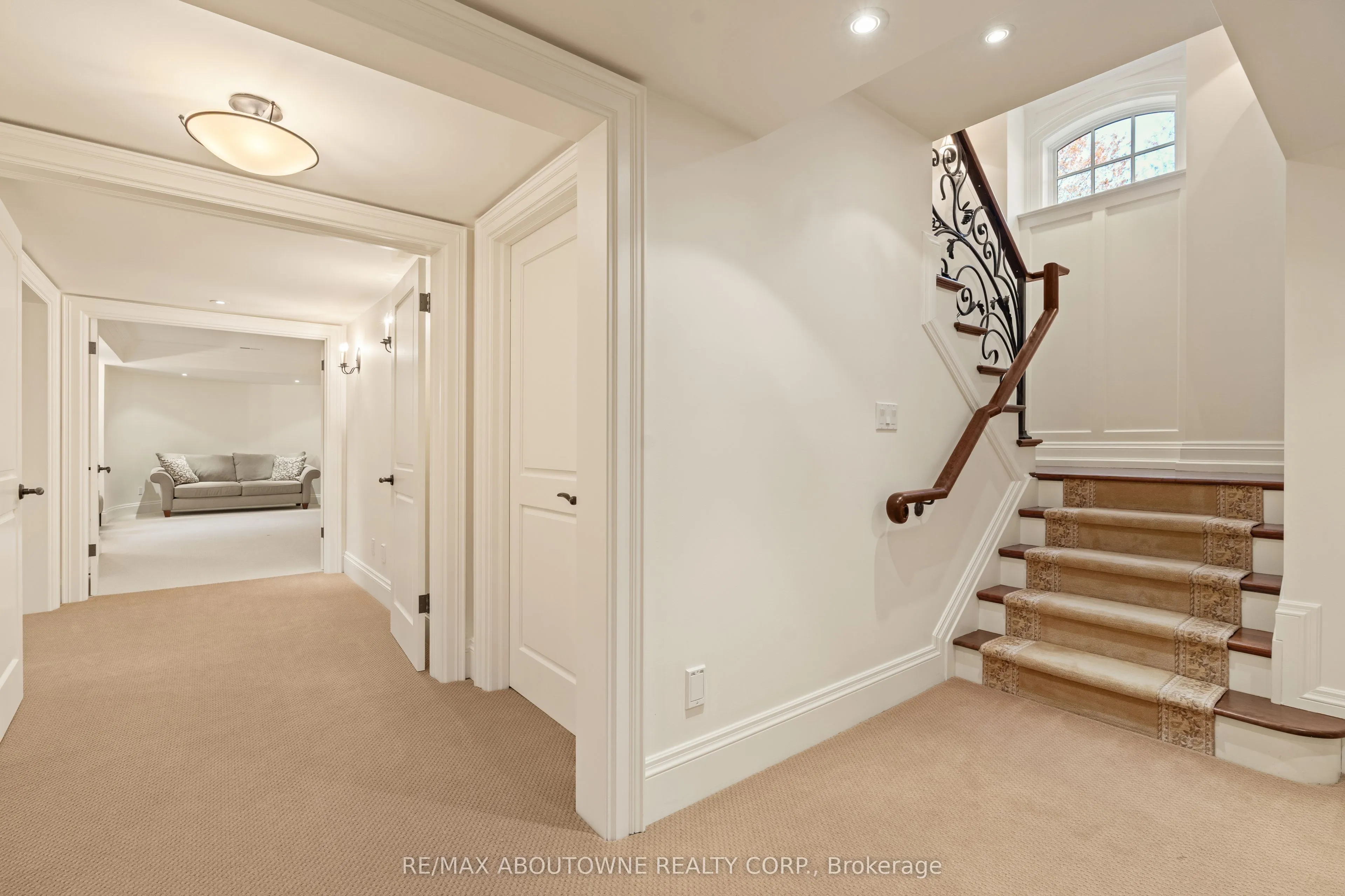 1081 Argyle Drive