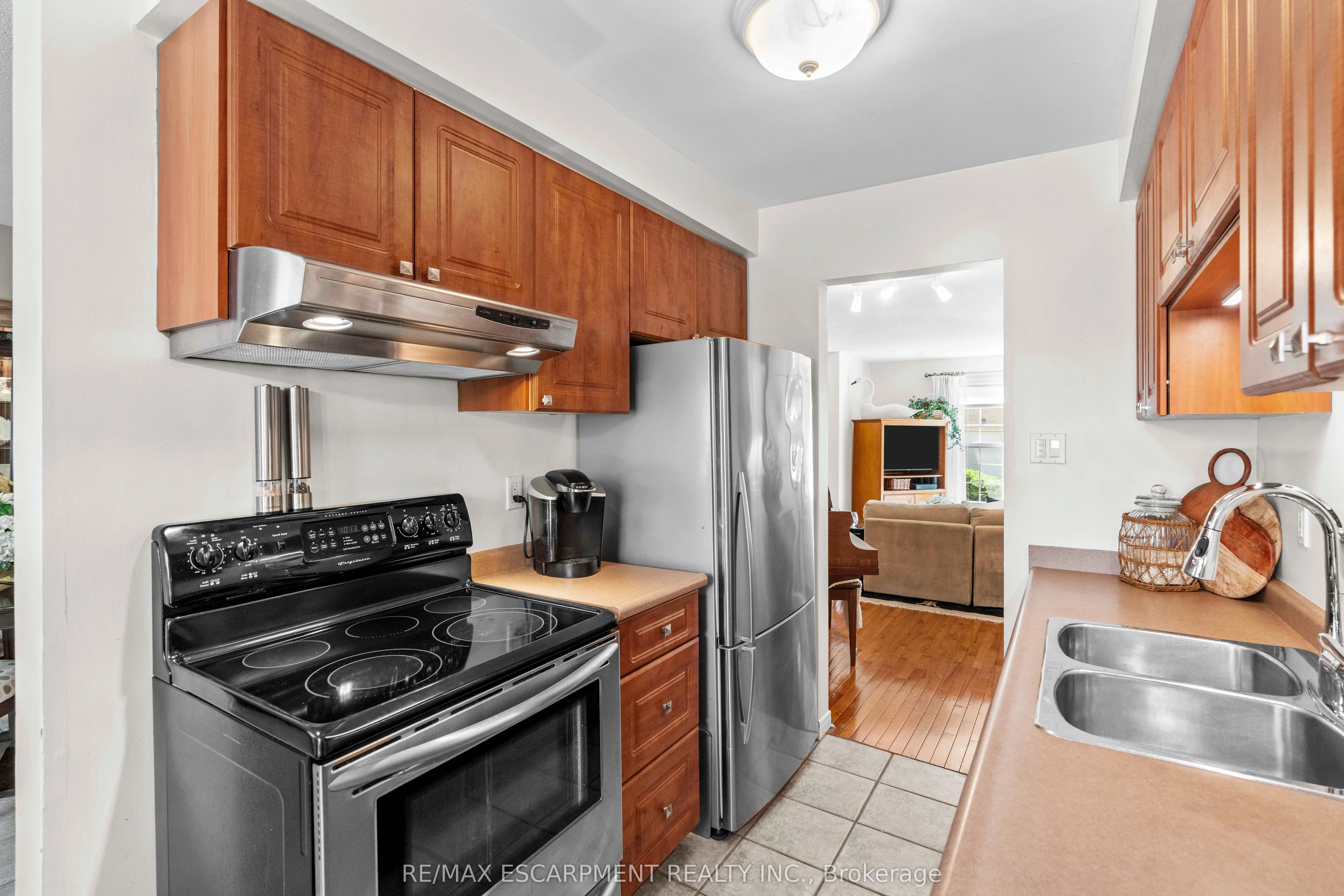 2272 Mowat Avenue, ##56