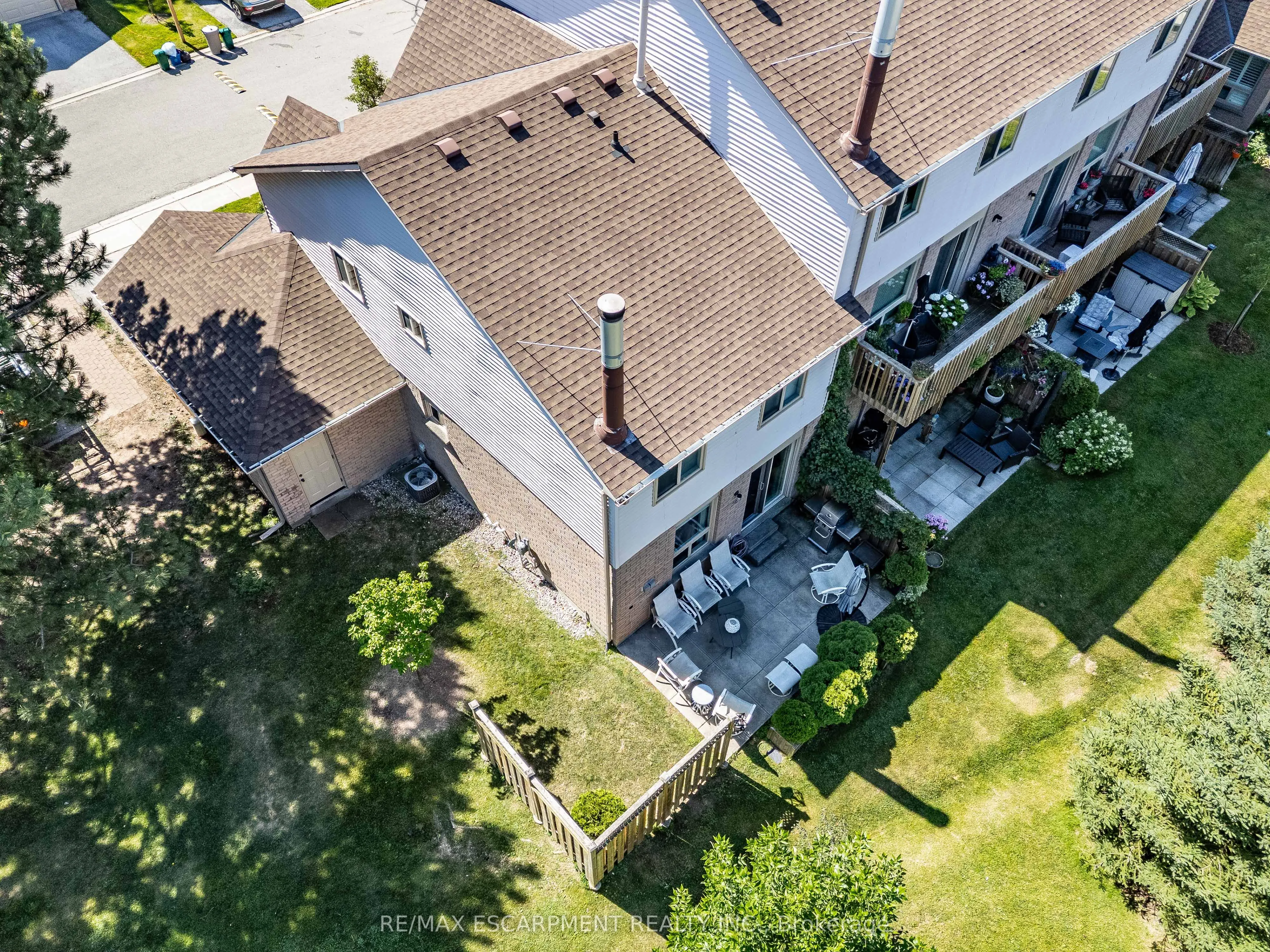 2272 Mowat Avenue, ##56