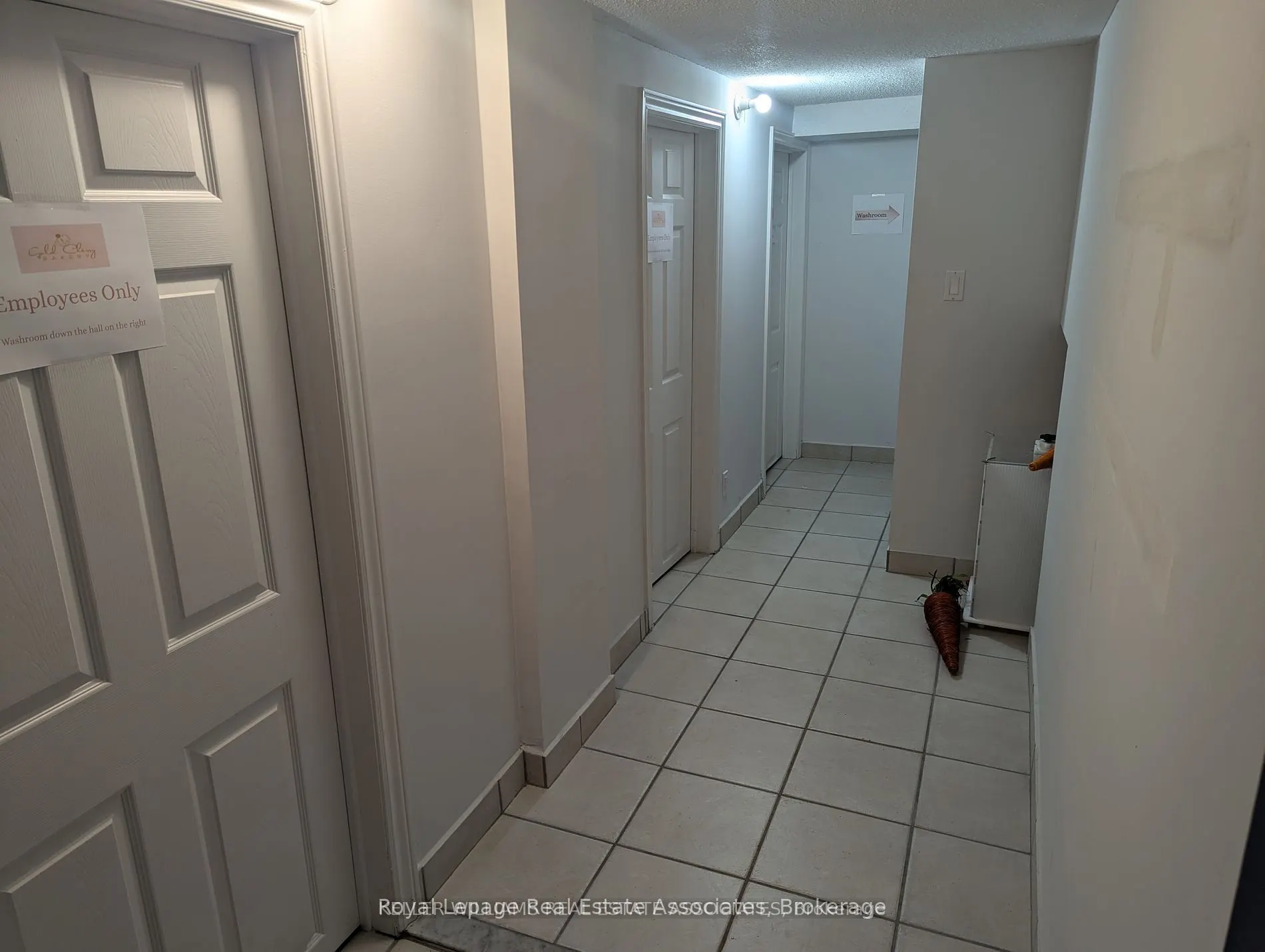 233 Lakeshore Road E