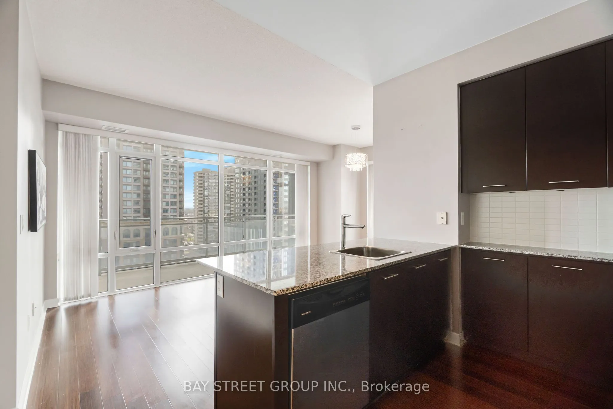 365 Prince Of Wales Drive, #1108