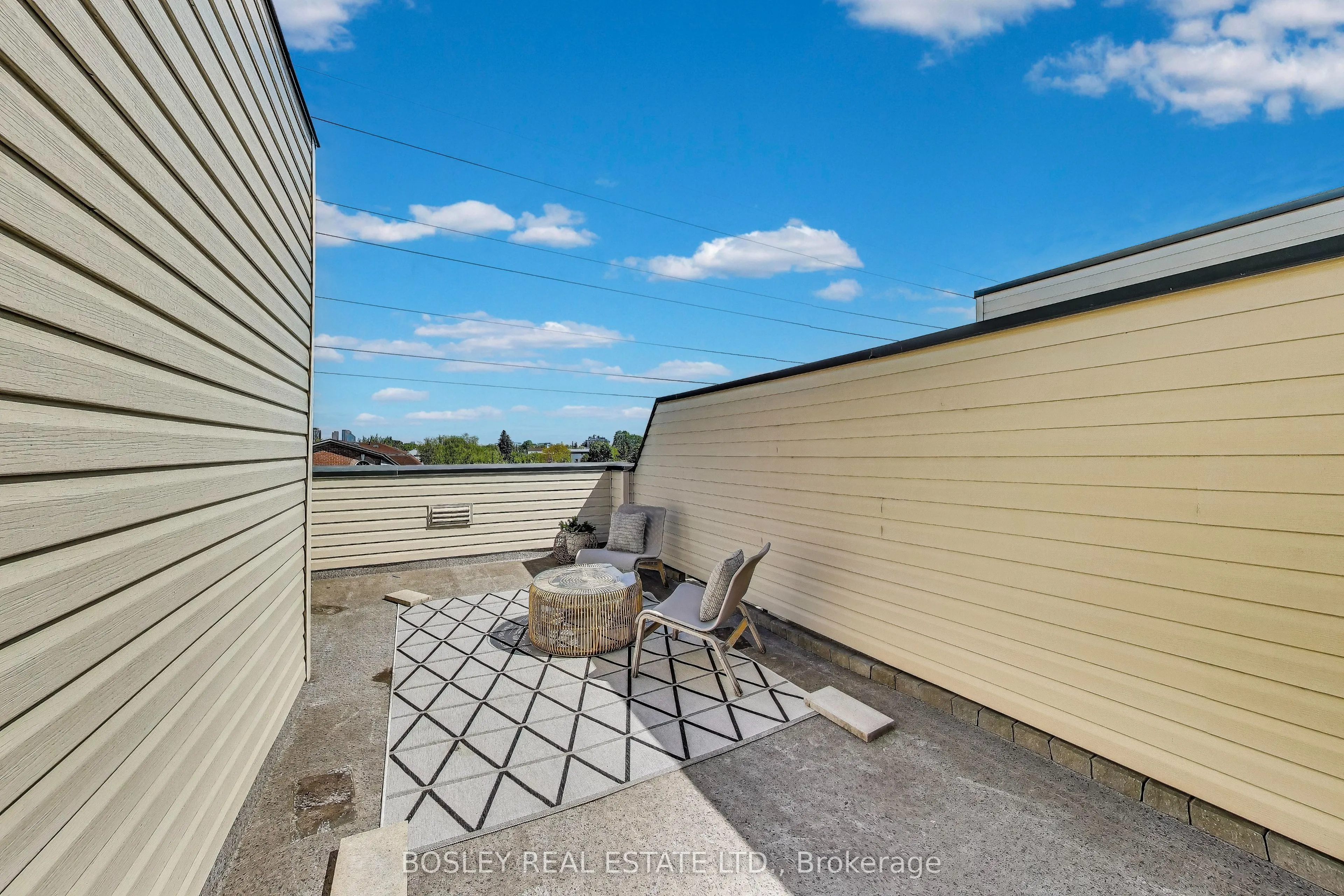 390 Hopewell Avenue, #237