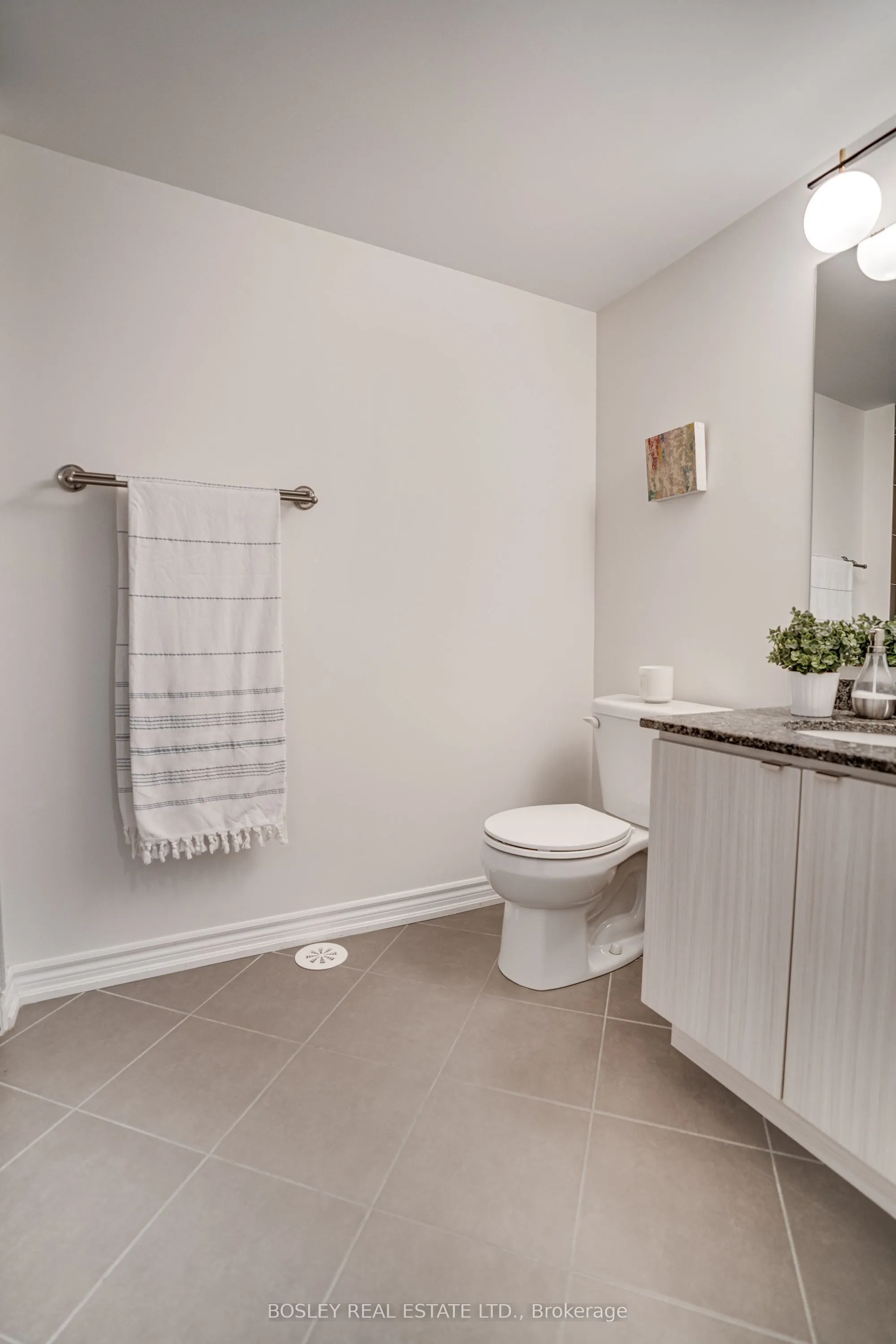 390 Hopewell Avenue, #237