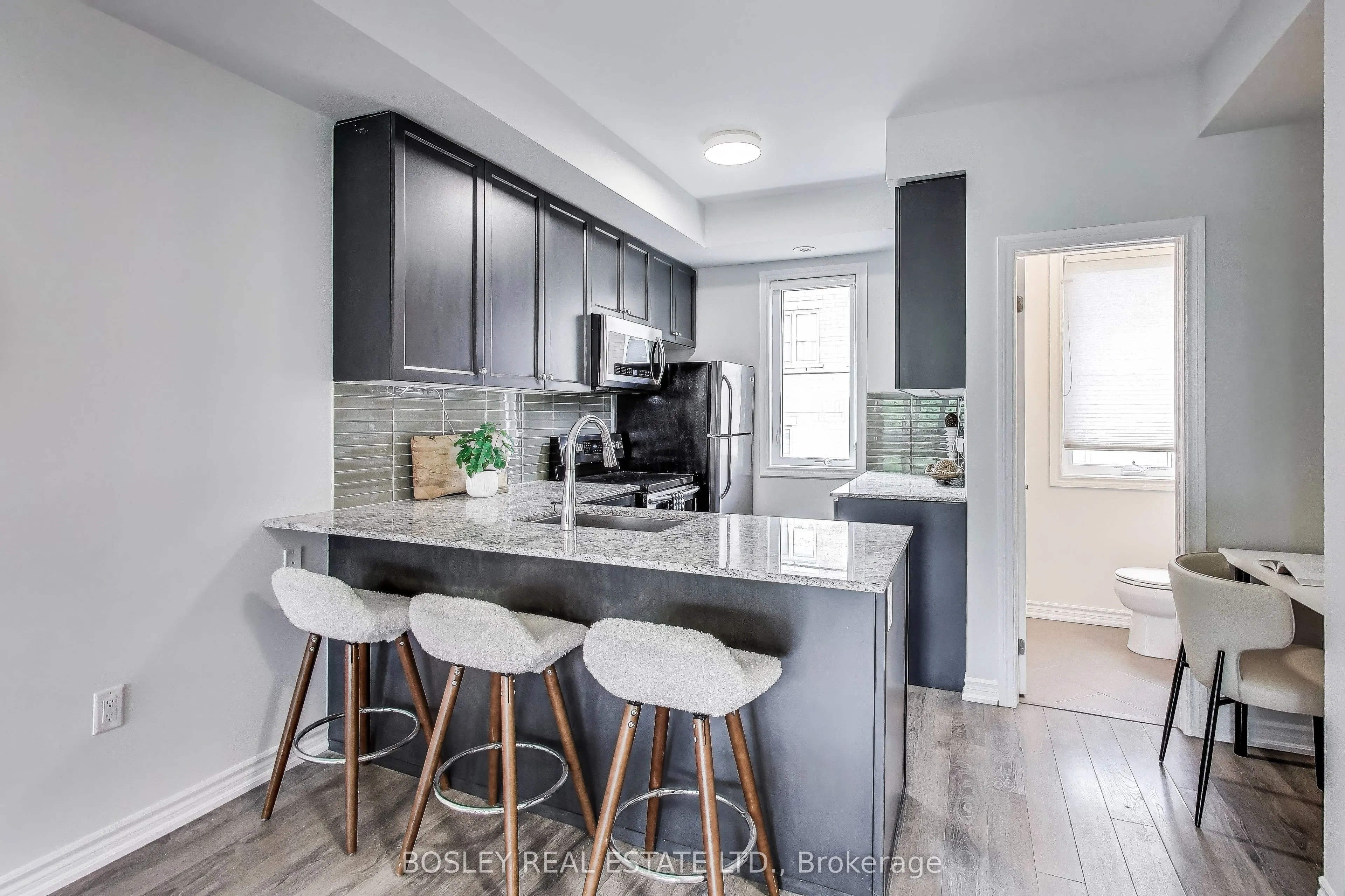 390 Hopewell Avenue, #237