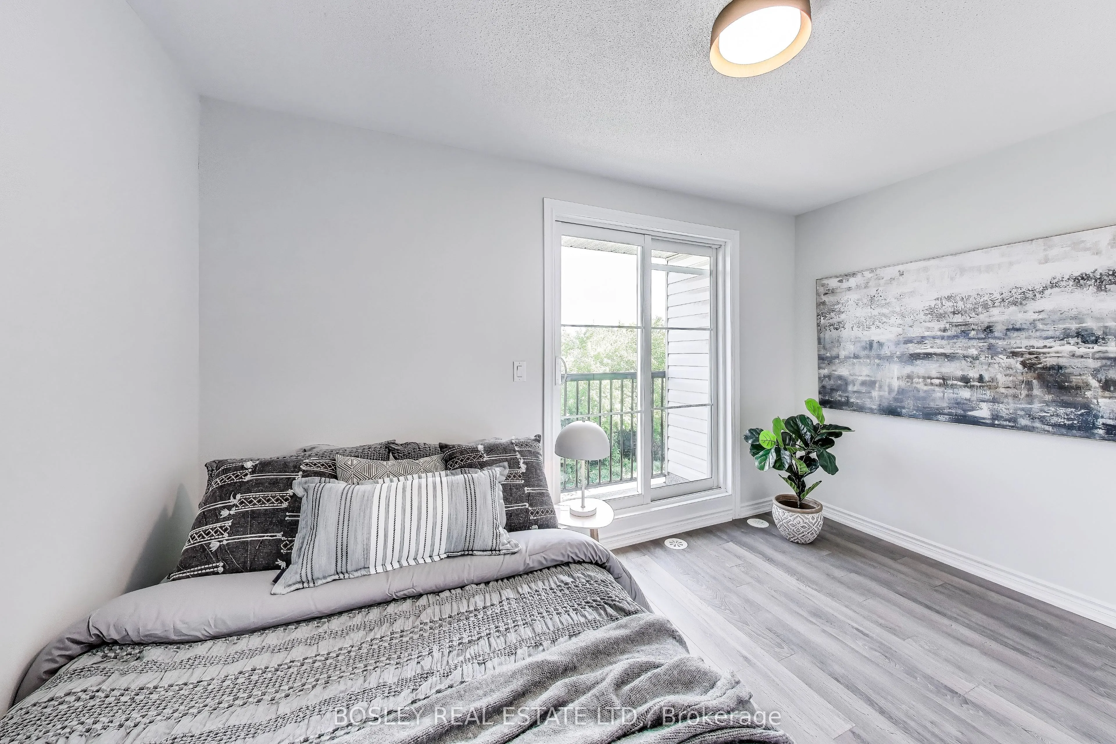 390 Hopewell Avenue, #237