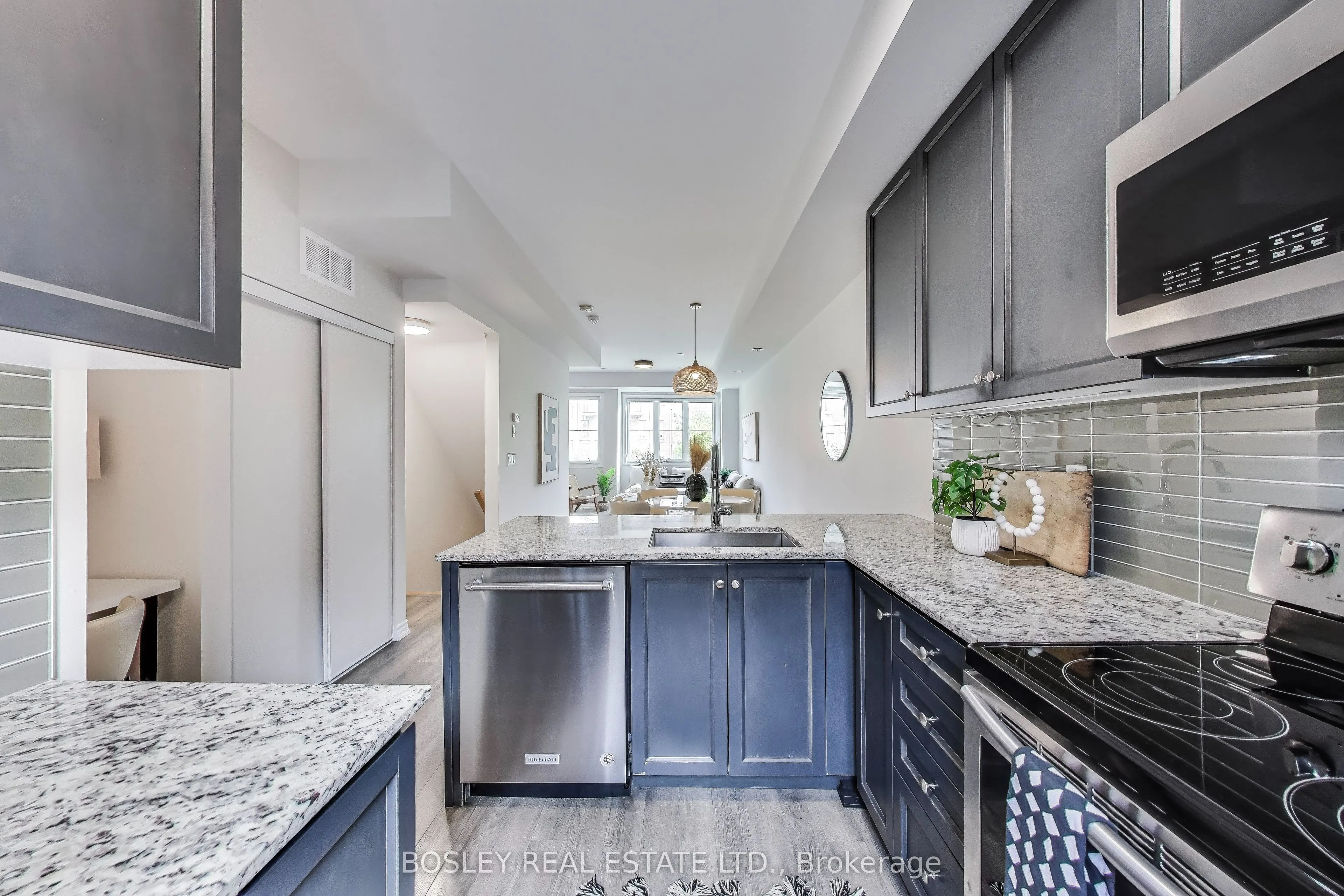 390 Hopewell Avenue, #237