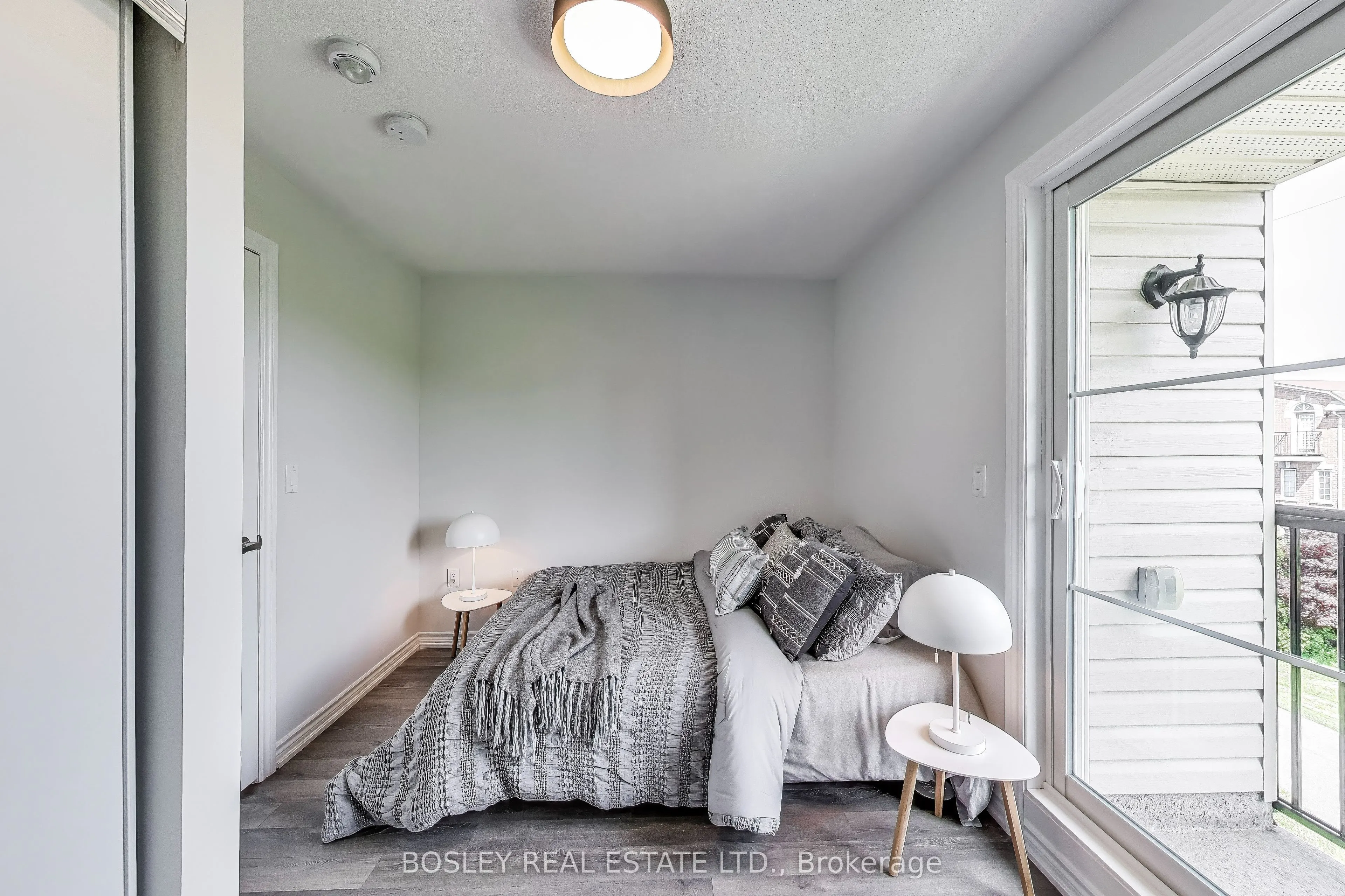 390 Hopewell Avenue, #237