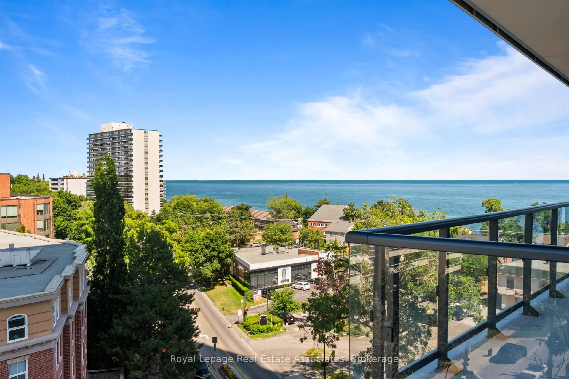 370 Martha Street, #602