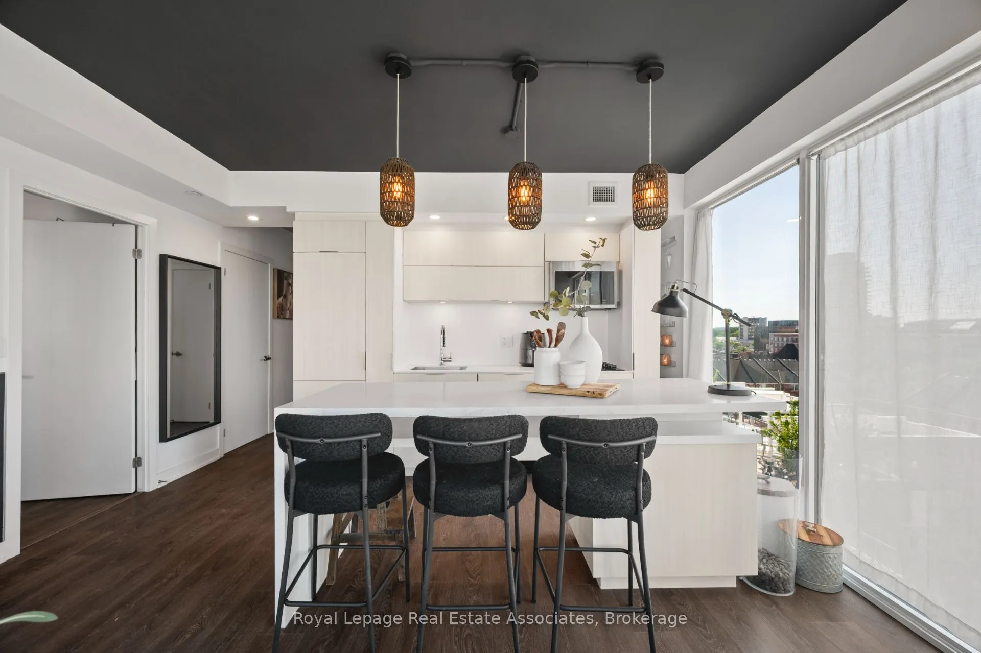 370 Martha Street, #602