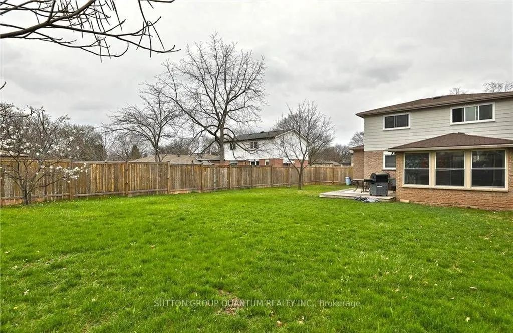 462 Withnell Crescent