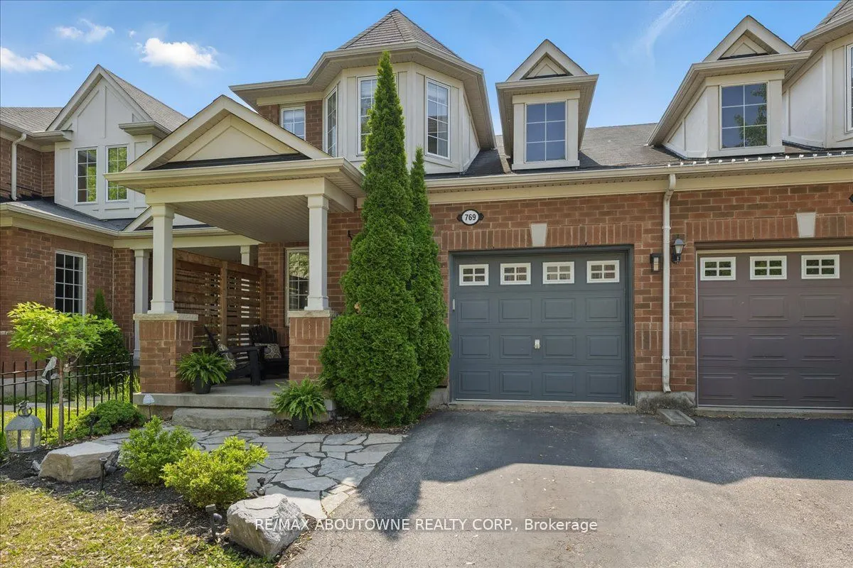 769 Shortreed Crescent
