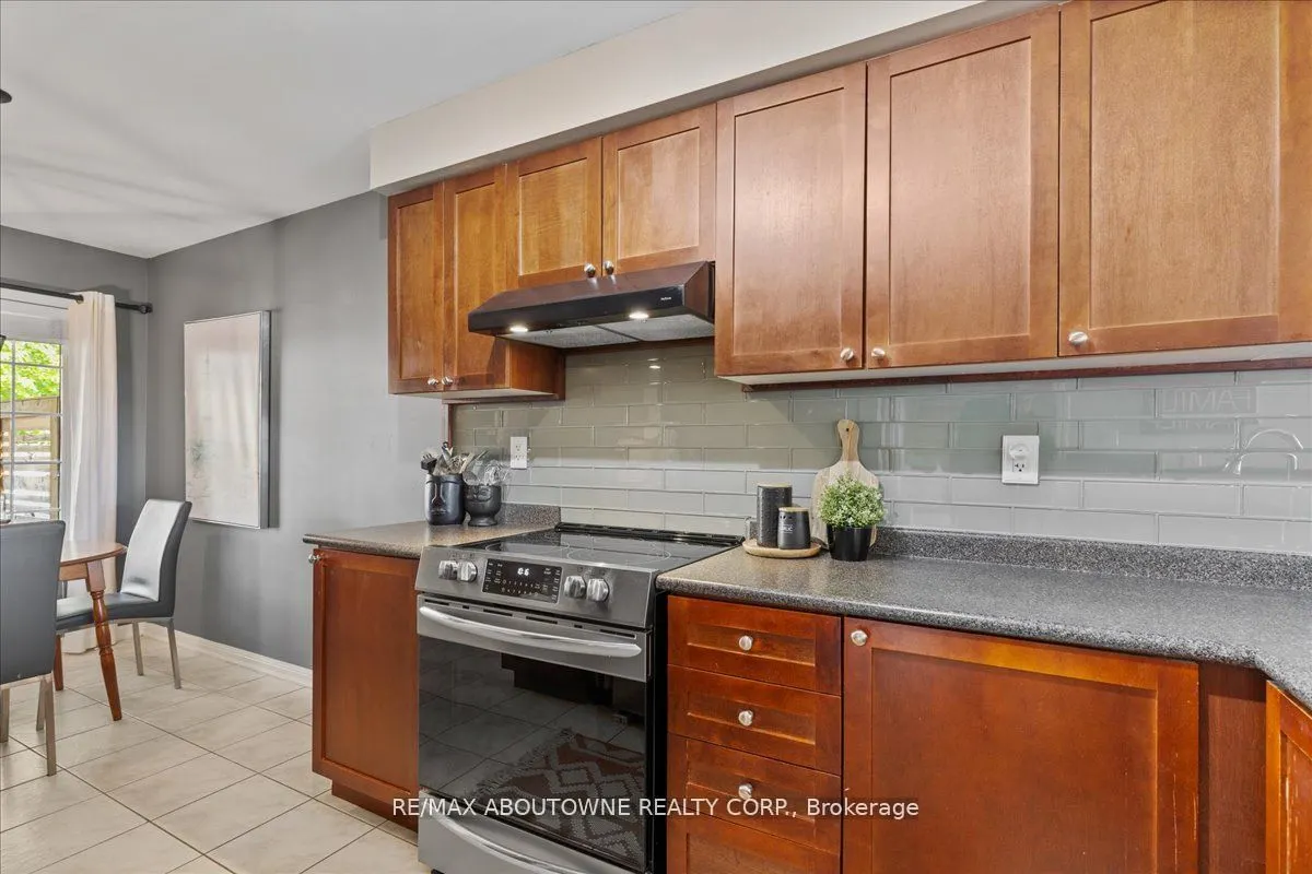 769 Shortreed Crescent