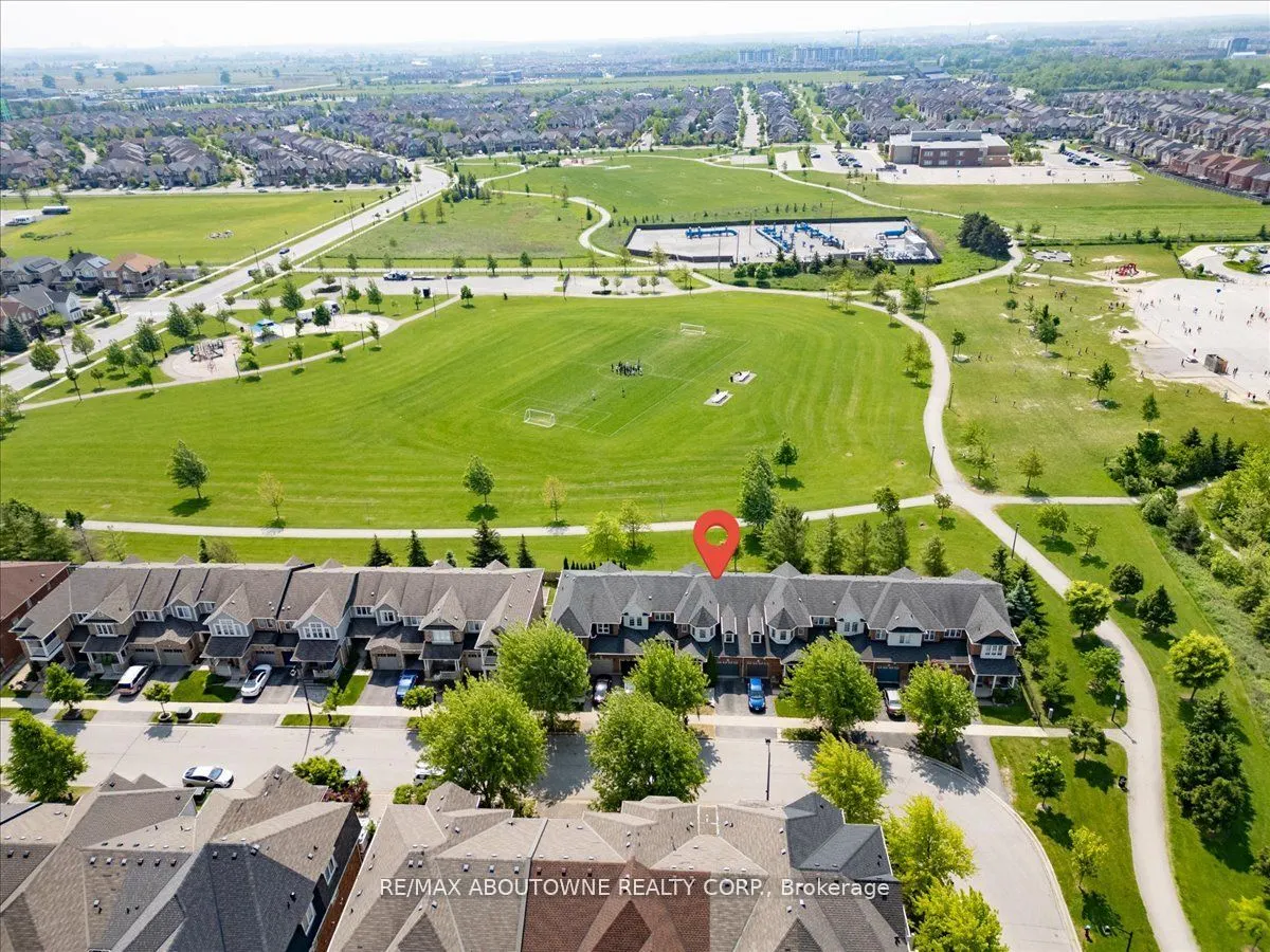 769 Shortreed Crescent