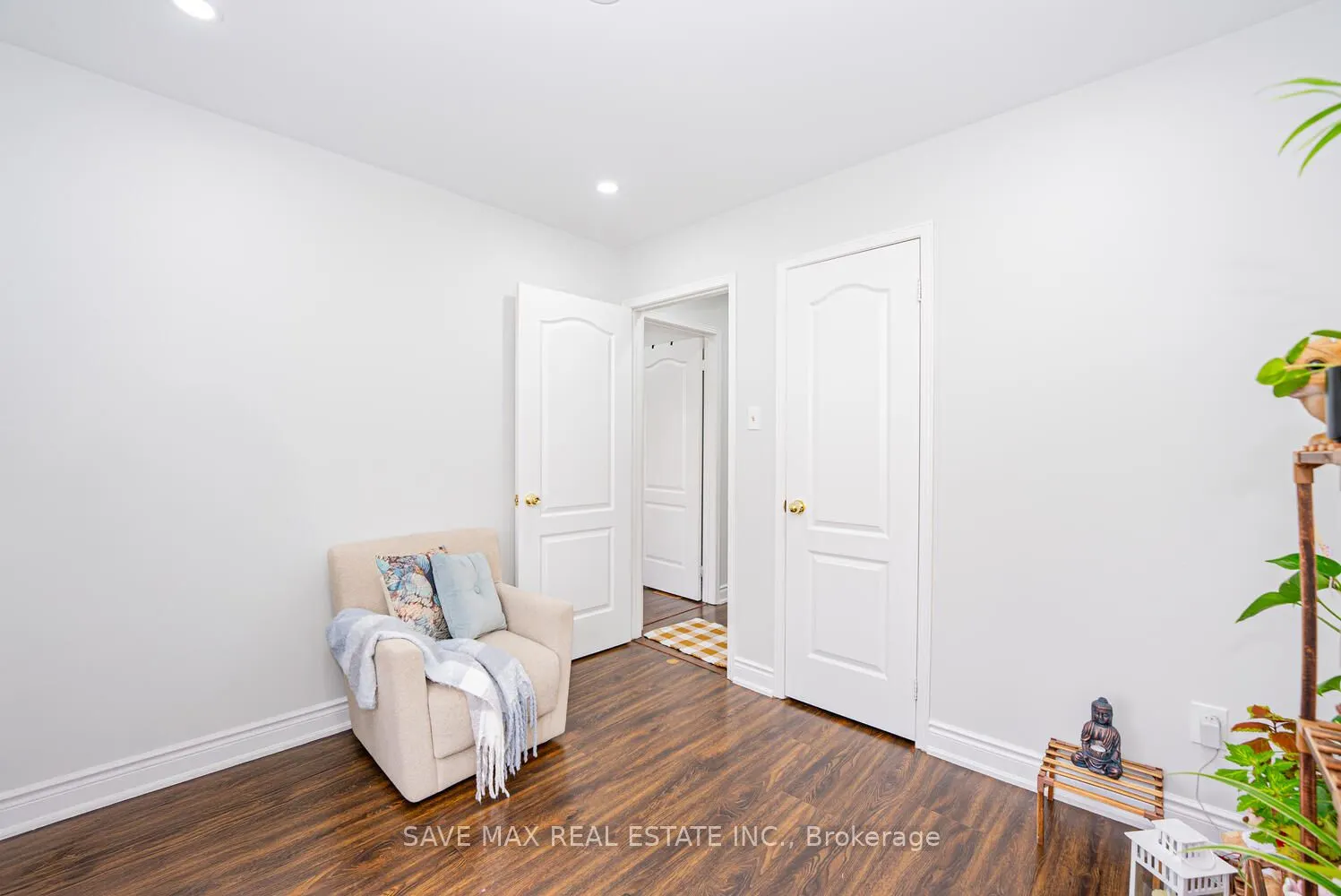 92 Cedarwood Crescent