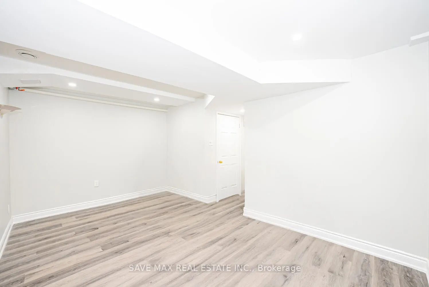 92 Cedarwood Crescent