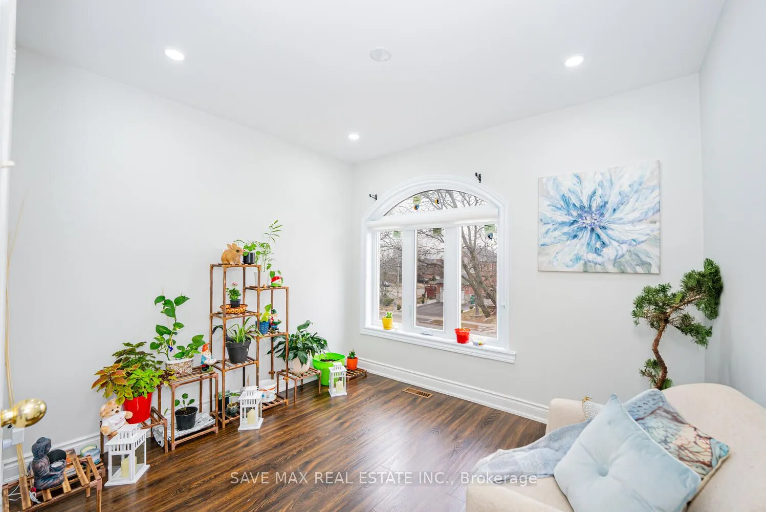 92 Cedarwood Crescent
