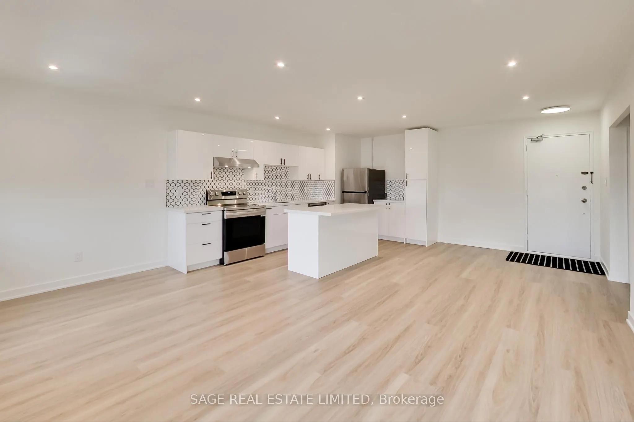 2961 Dufferin Street, #502