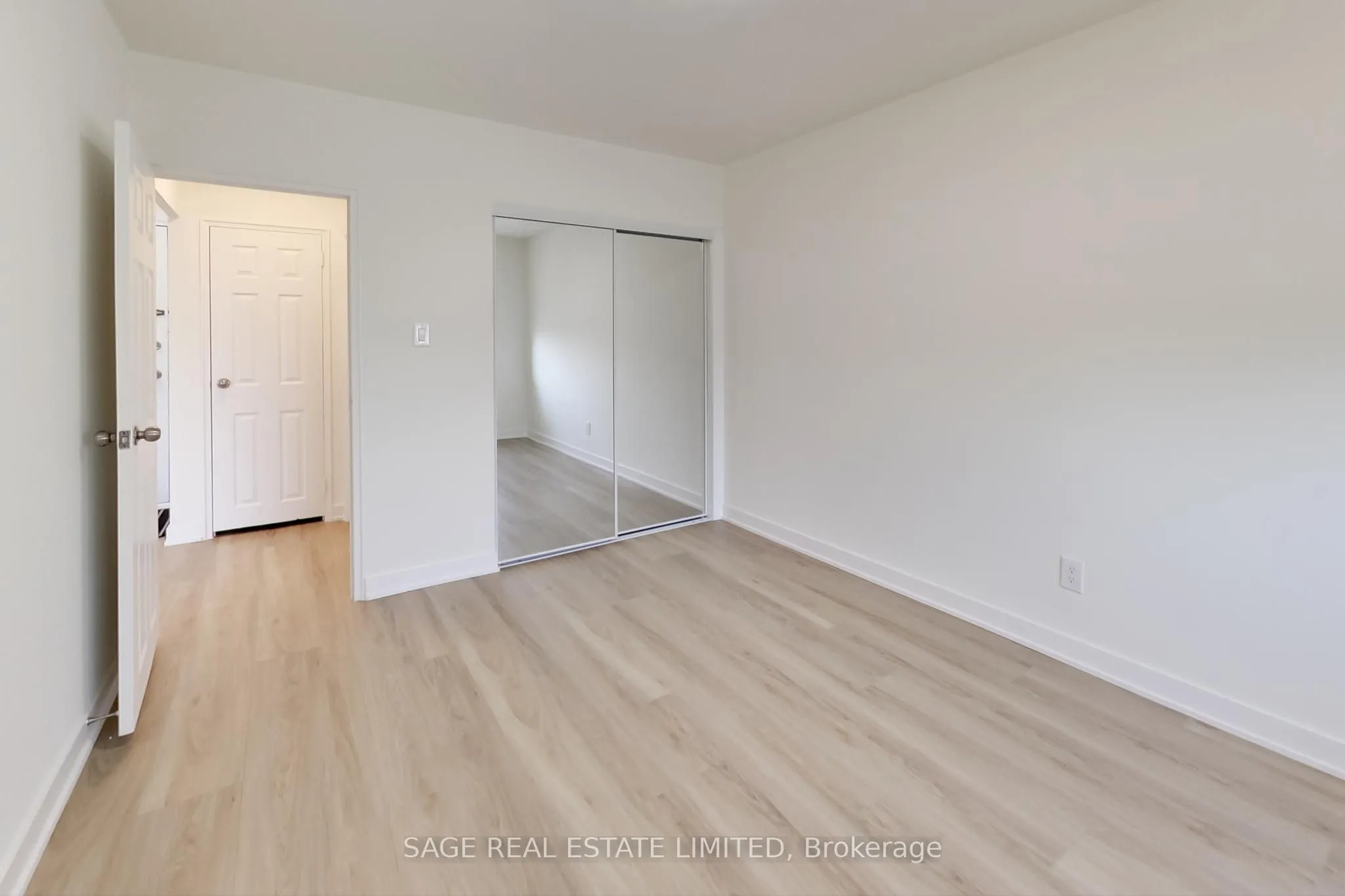 2961 Dufferin Street, #502